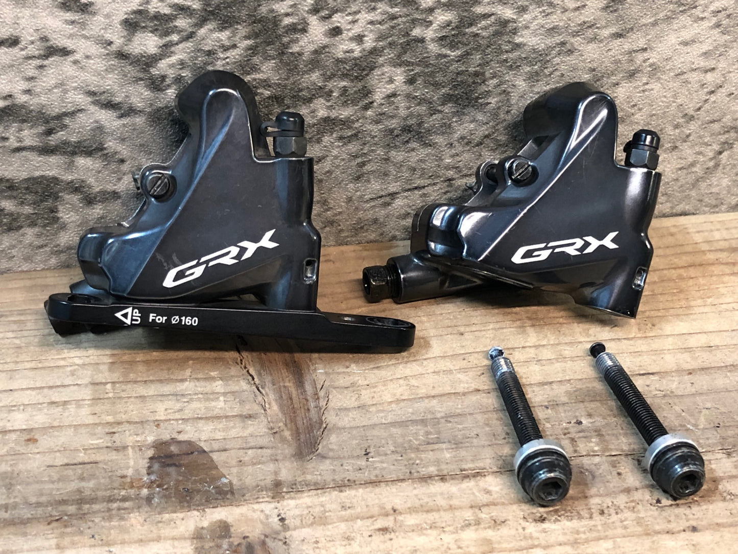 IW417 シマノ SHIMANO GRX BR-RX810 ディスクブレーキ キャリパー 前後セット