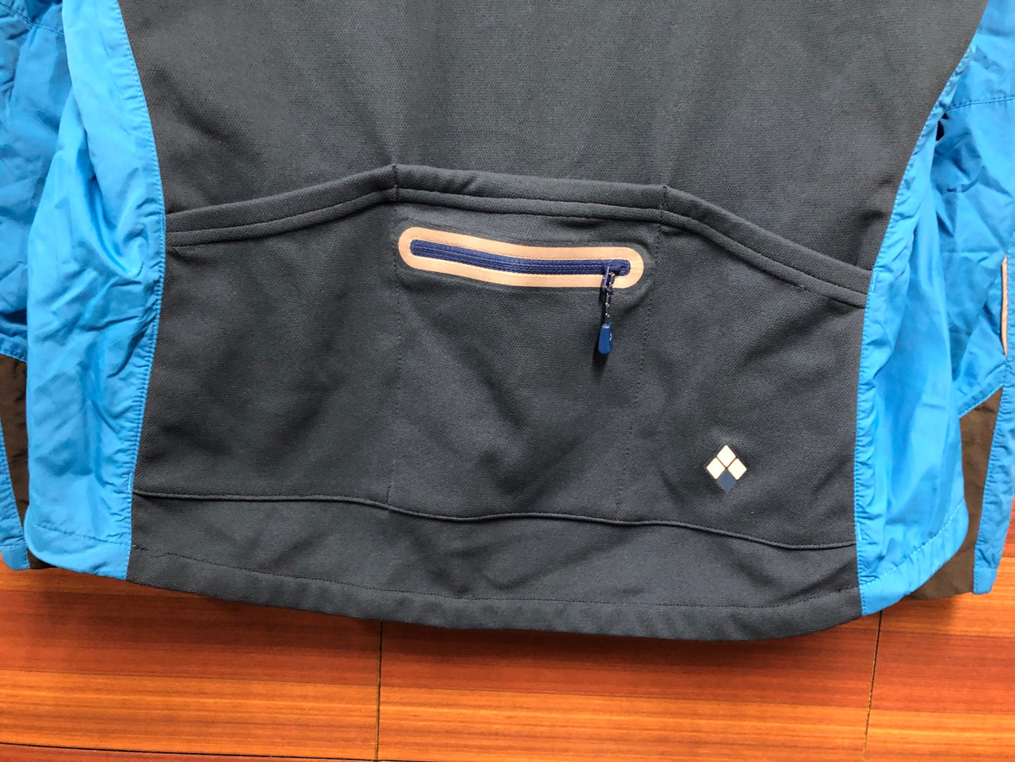 IP108 モンベル mont-bell 長袖 サイクルジャケット 水色 M