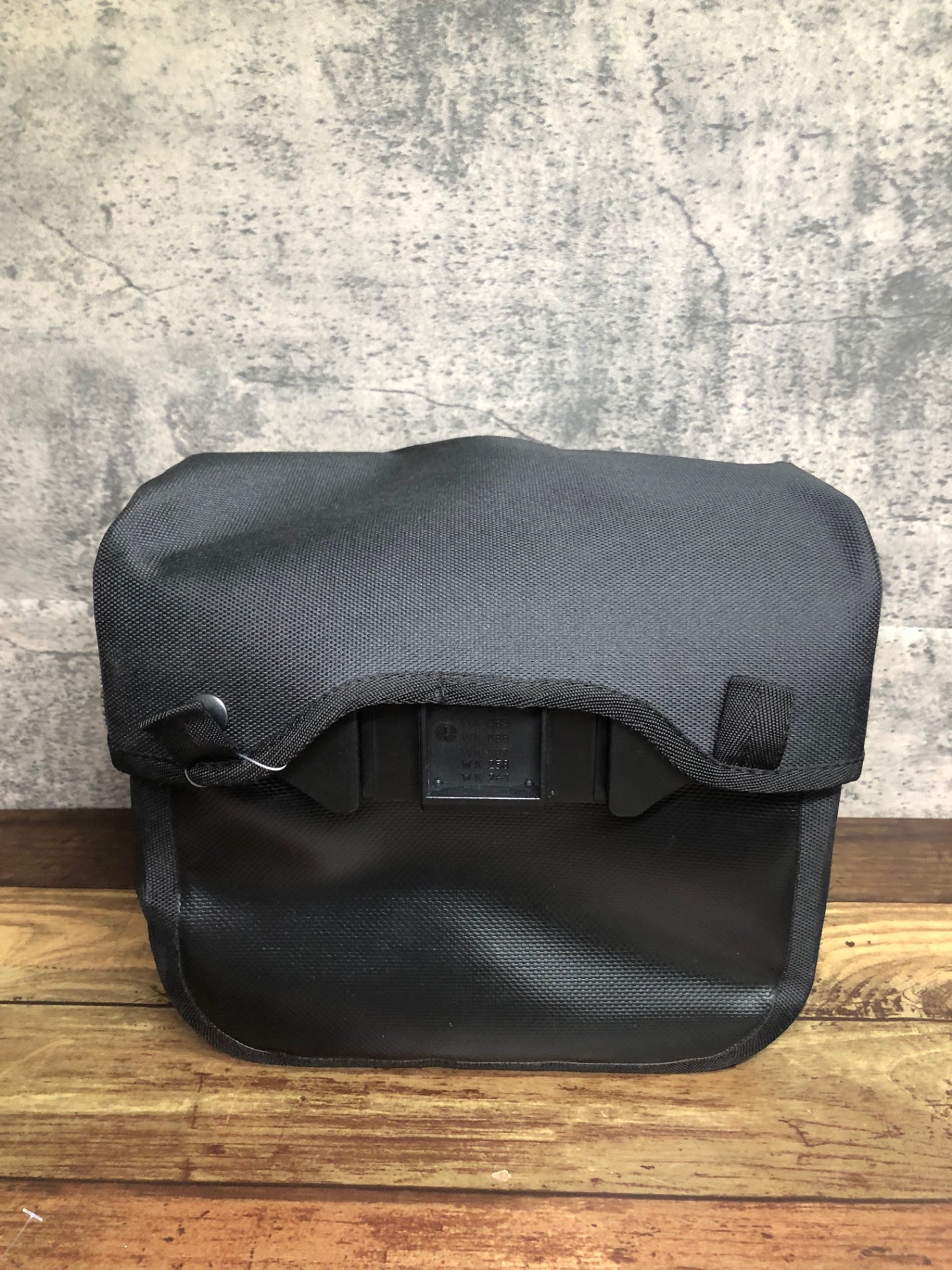 IU836 オルトリーブ ORTLIEB ULTIMATE5 Classic ハンドルバッグ 黒