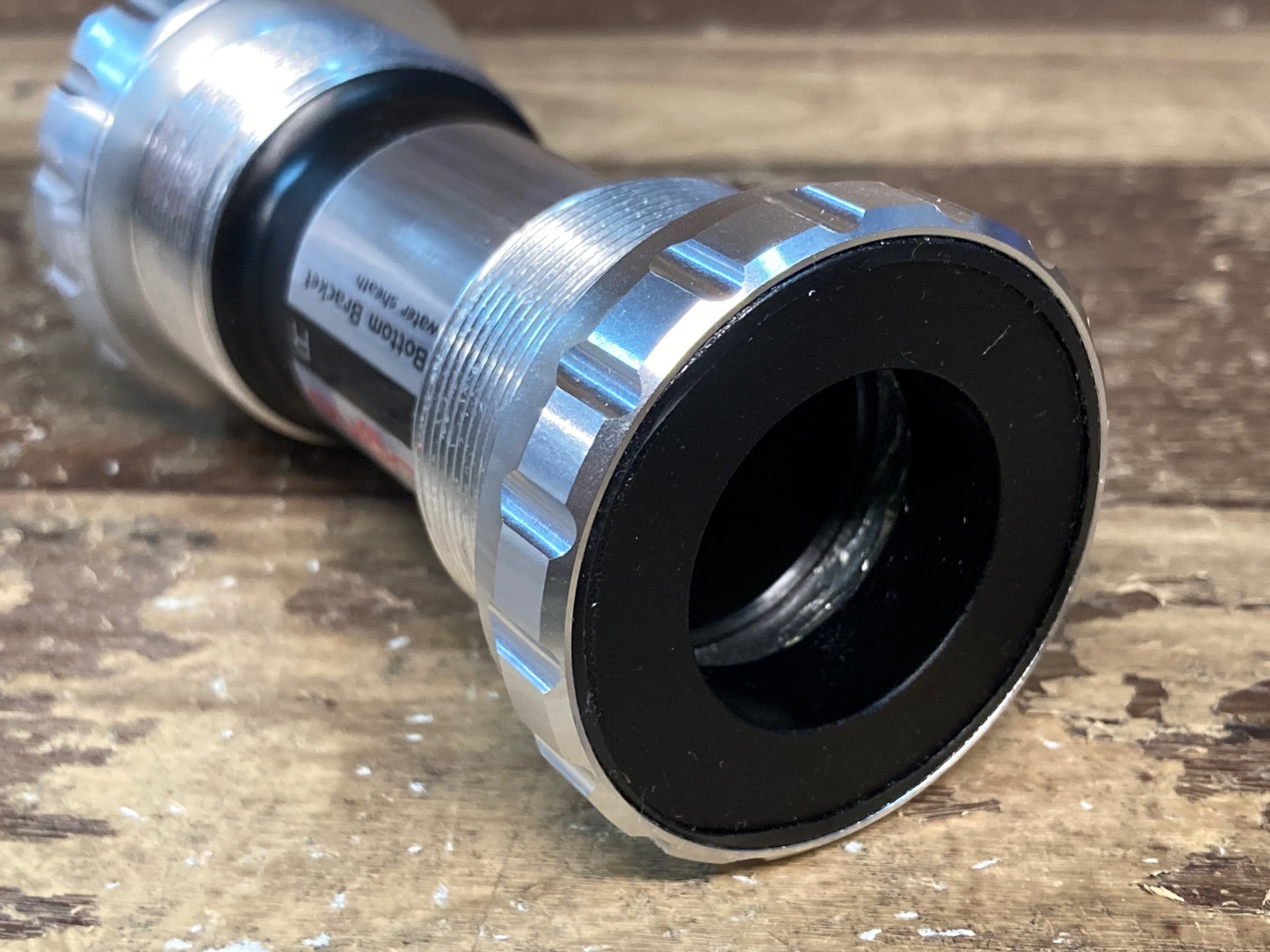 IM114 スギノ SUGINO MB-608 ボトムブラケット BB BSA Φ24mm 未使用