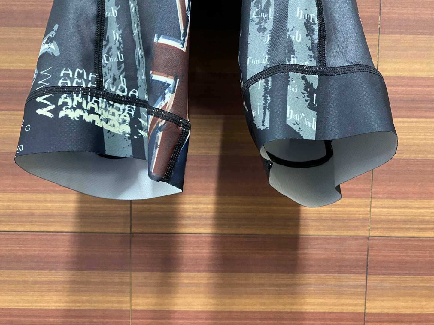 IQ222 パンダーニ PANDANI ビブショーツ 黒 茶 M