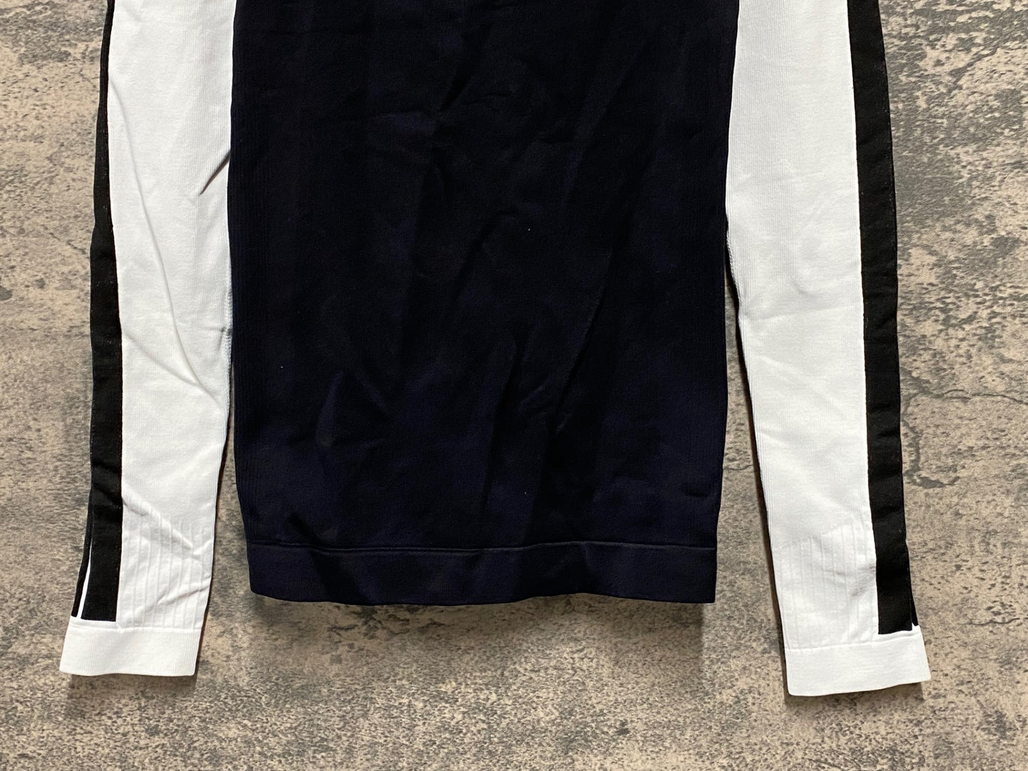 JB308 アソス assos SKINFOIL 4.4 長袖 ベースレイヤー 黒 白 SIZE 0 WINTER