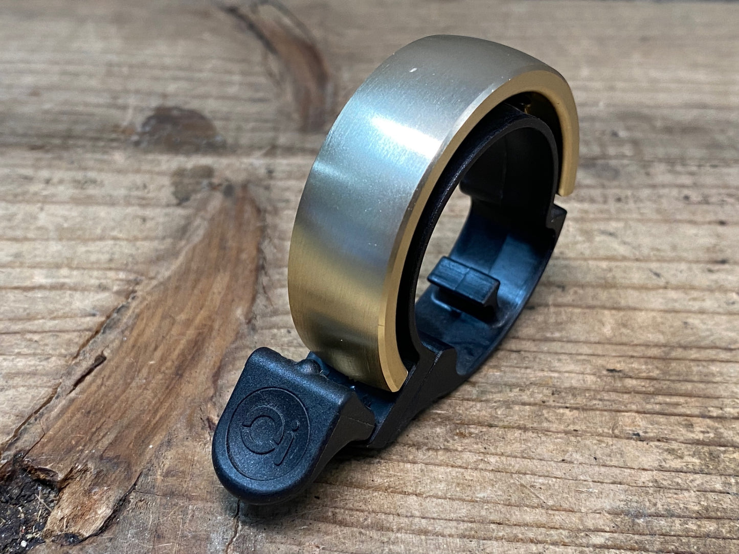 JA077 ノグ knog オイ Oi ベル Φ31.8 ゴールド