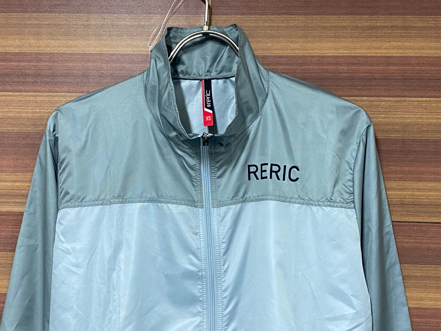 IQ234 レリック reric 長袖 ウィンドブレーカー クレー XS