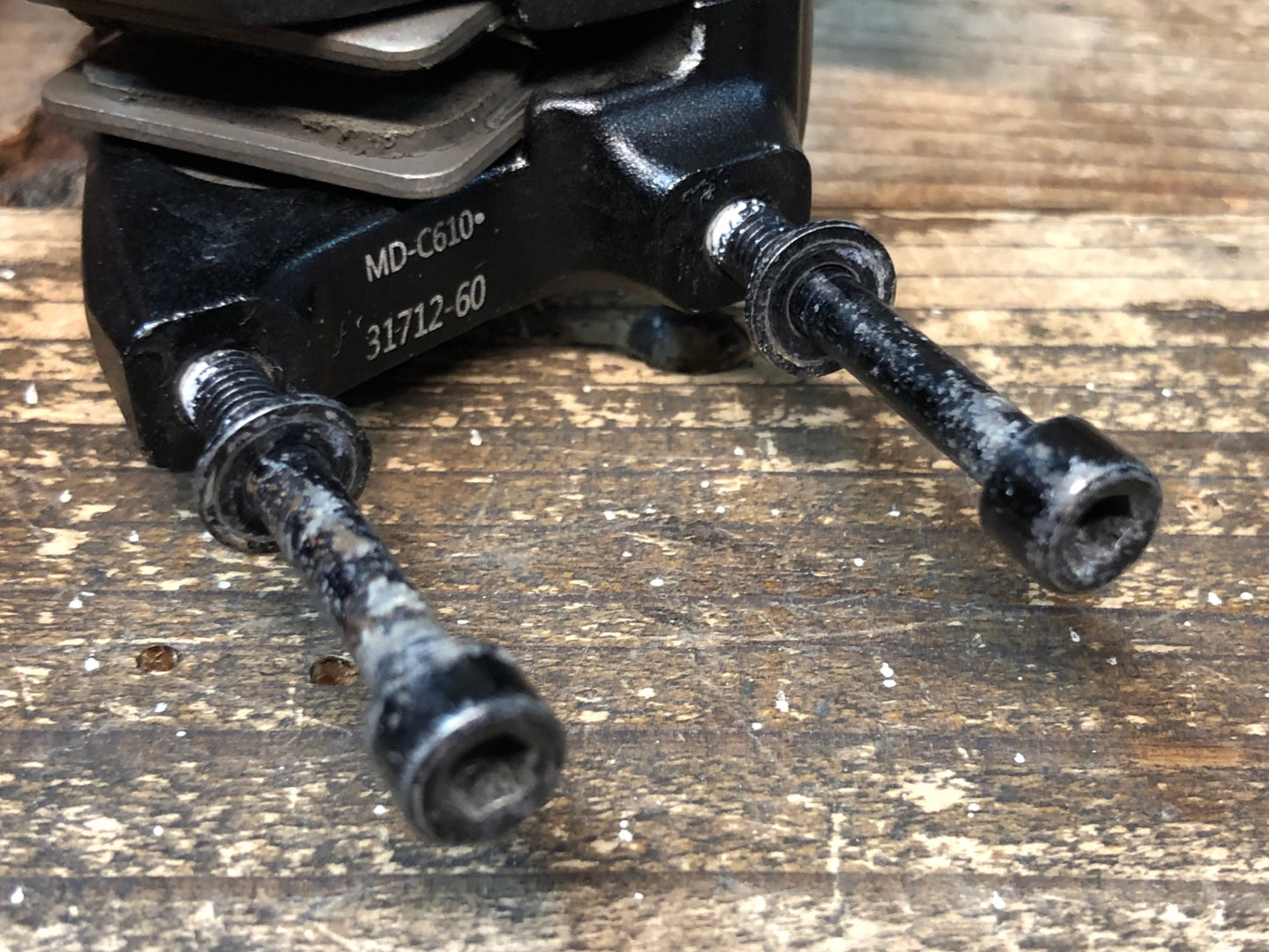 IQ461 TRP SPYRE-C ディスク ブレーキキャリパー 前後セット