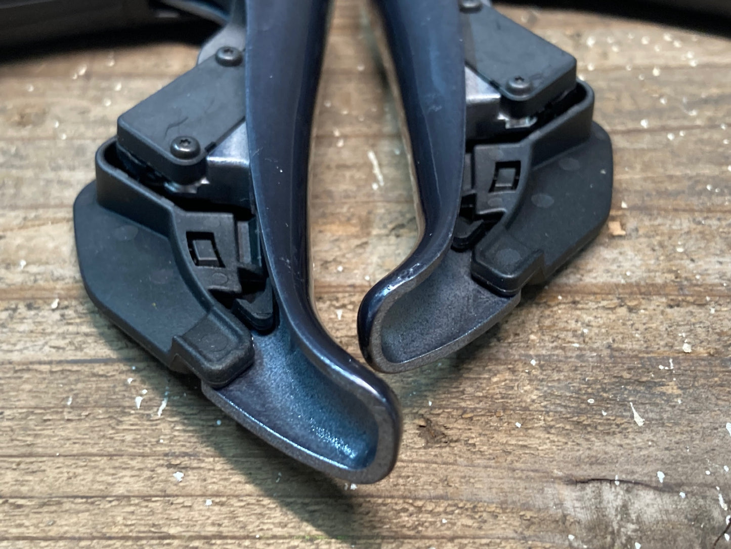 IL891 シマノ SHIMANO アルテグラ ST-R8050 STIレバー 2×11S 左右セット ※レバー先端スレあり