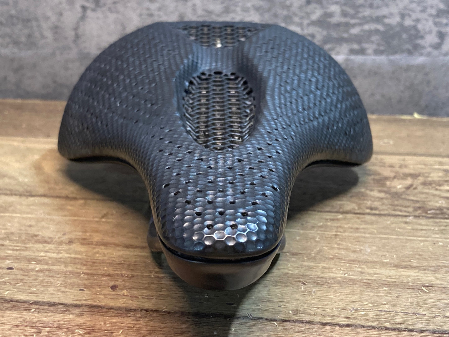 IY068 スペシャライズド SPECIALIZED パワー ミラー S-WORKS POWER MIRROR 143㎜ サドル カーボンレール ※メッシュ構造切れ 座面一部へたり