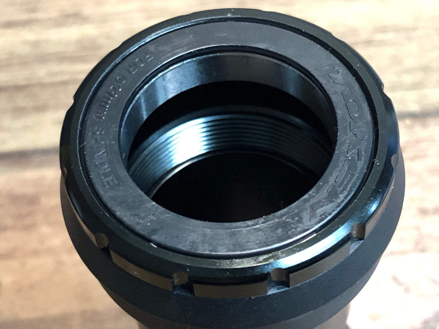 IR592 TOKEN BB4629 ボトムブラケット BB30