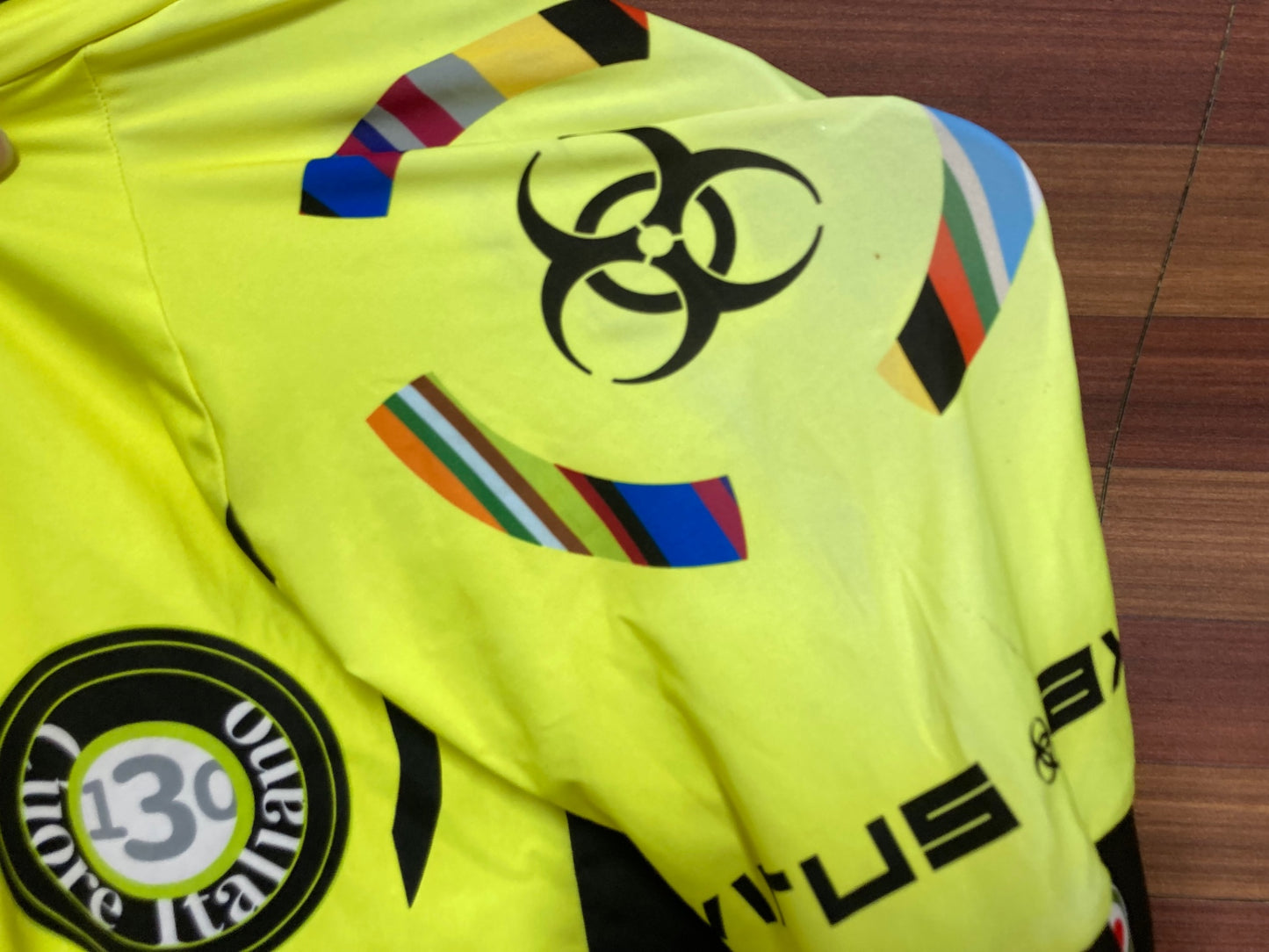 IO745 ピセイ PISSEI 半袖 サイクルジャージ 黄 黒 2