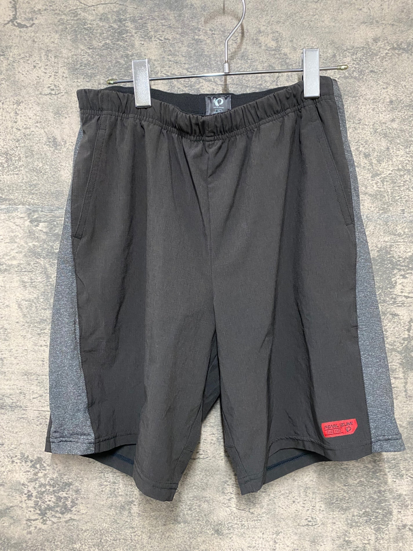 IU473 パールイズミ PEARL iZUMi サイクルパンツ 黒 グレー XL