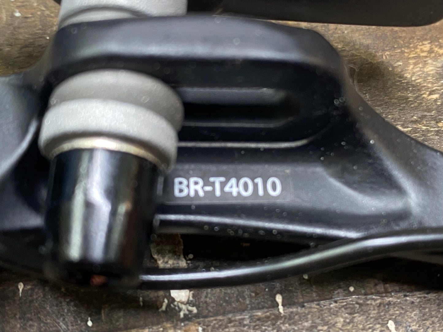 IR367 シマノ SHIMANO ALIVIO BR-T4010 Vブレーキ リア 黒