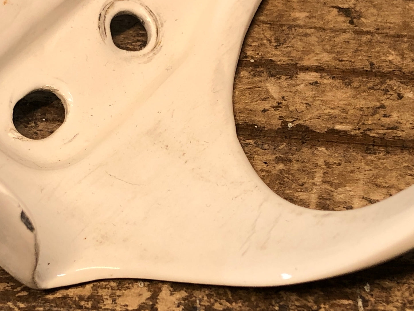 IX392 アランデル ARUNDEL カーボン ボトルケージ 2個セット 白 ※クラックの為ジャンク