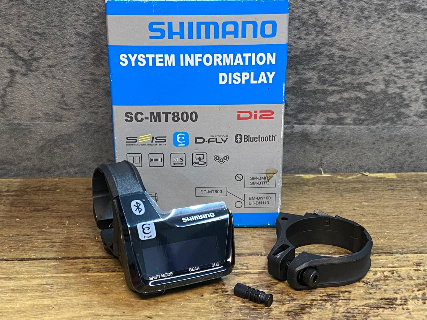 IR822 シマノ SHIMANO デオーレ DeoreXT Di2 SC-MT800 インフォメーションディスプレイ 3ポート ※未使用