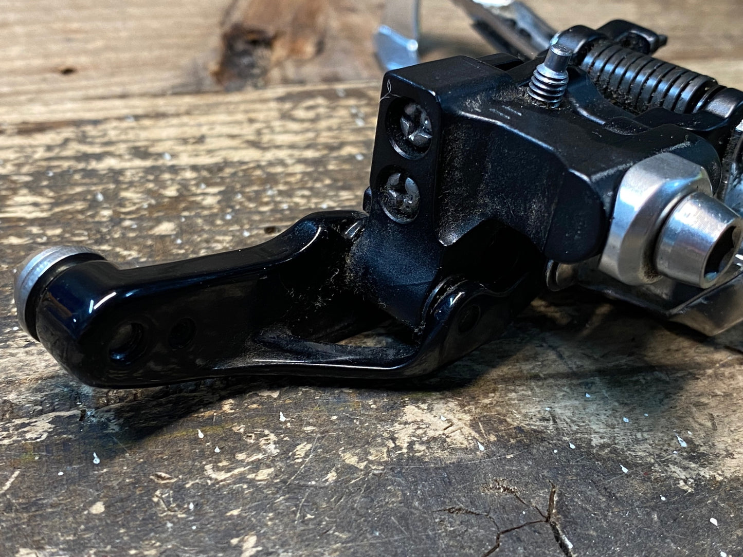 IV175 シマノ SHIMANO 105 FD-5800 フロントディレイラー 2S 直付