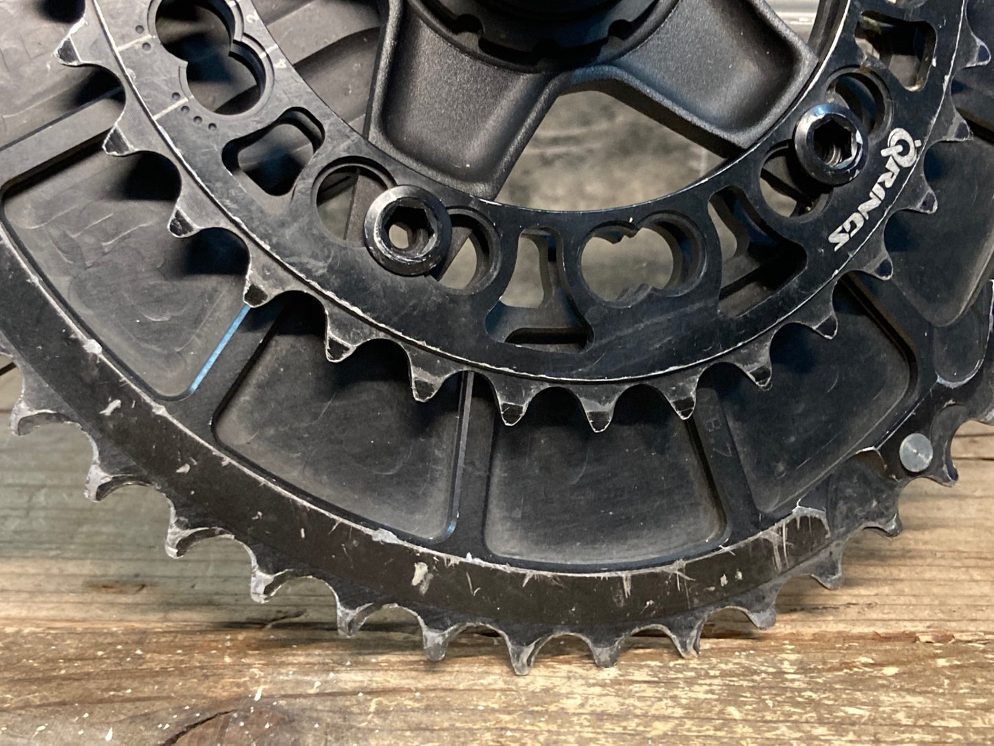 IS068 ROTOR 2in POWER クランクセット 楕円 チェーンリング 52-36 充電器付属 右クランクのみ