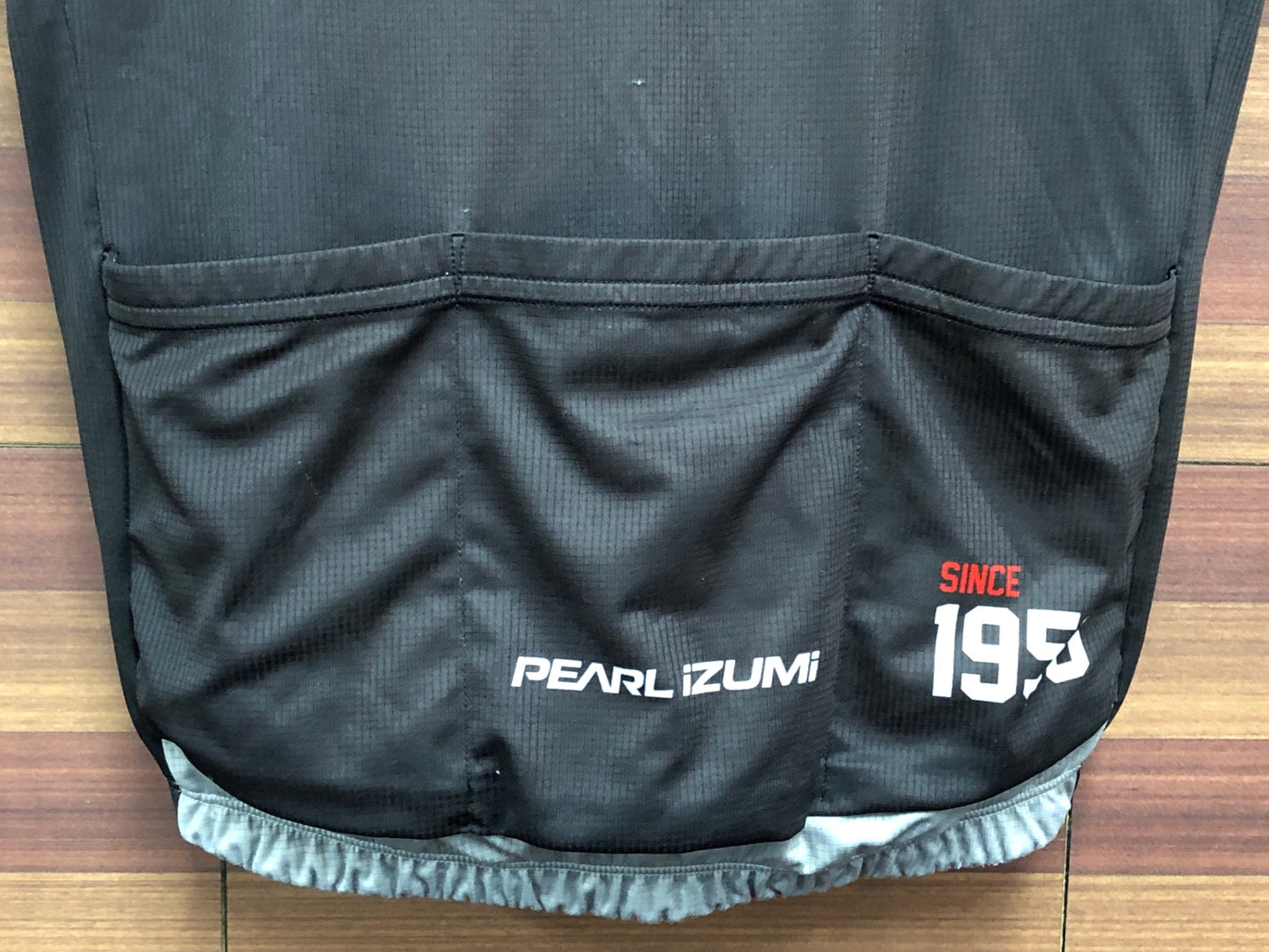 IP748 パールイズミ PEARL iZUMi 半袖サイクルジャージ 黒 M ほつれあり