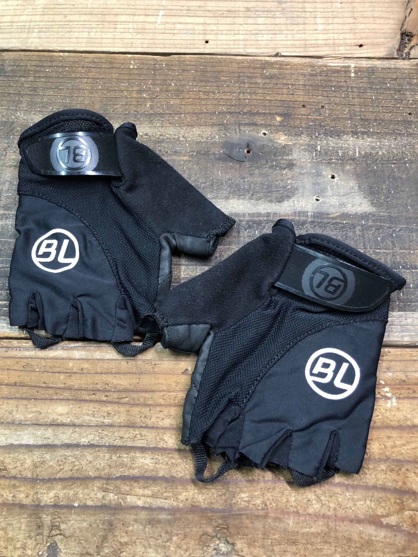 IO323 バイシクルライン BICYCLE LINE 指切 サイクルグローブ 黒 XS