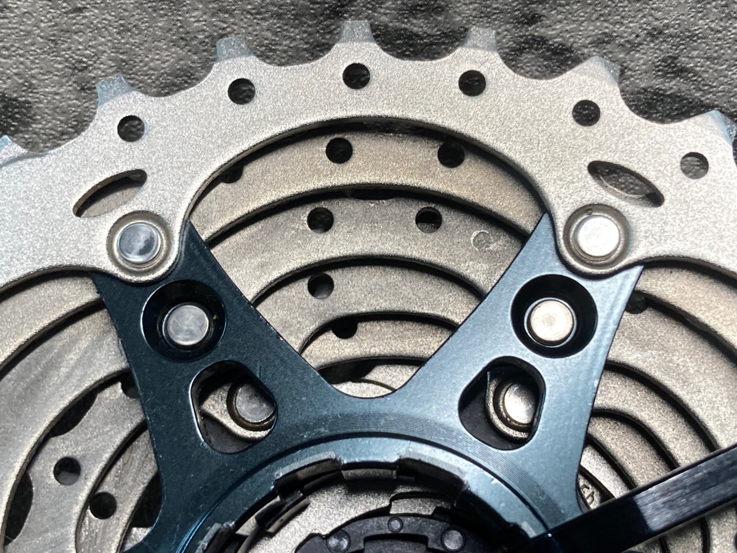 IQ029 シマノ SHIMANO アルテグラ ULTEGRA CS-R8000 スプロケット 11-30T 11s