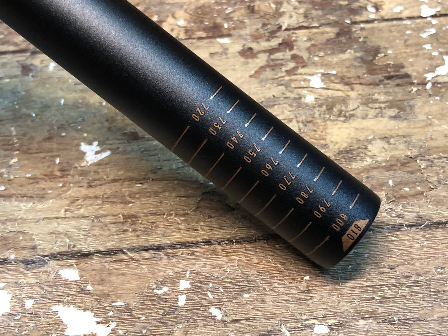 IH919 Reverse Nico Vink シグネイチャー ハンドルバー 810mm