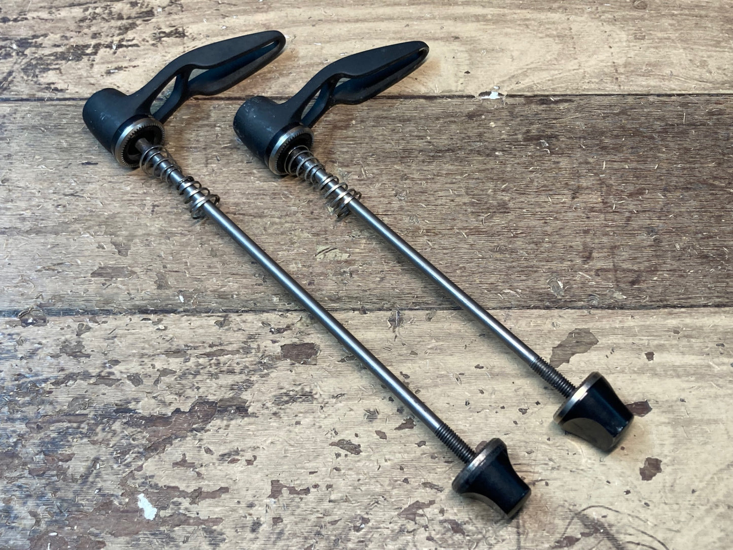 IN060 DT SWISS RWS スキュワー クイックリリース 100mm/130mm ロード用 チタンシャフト 前後セット