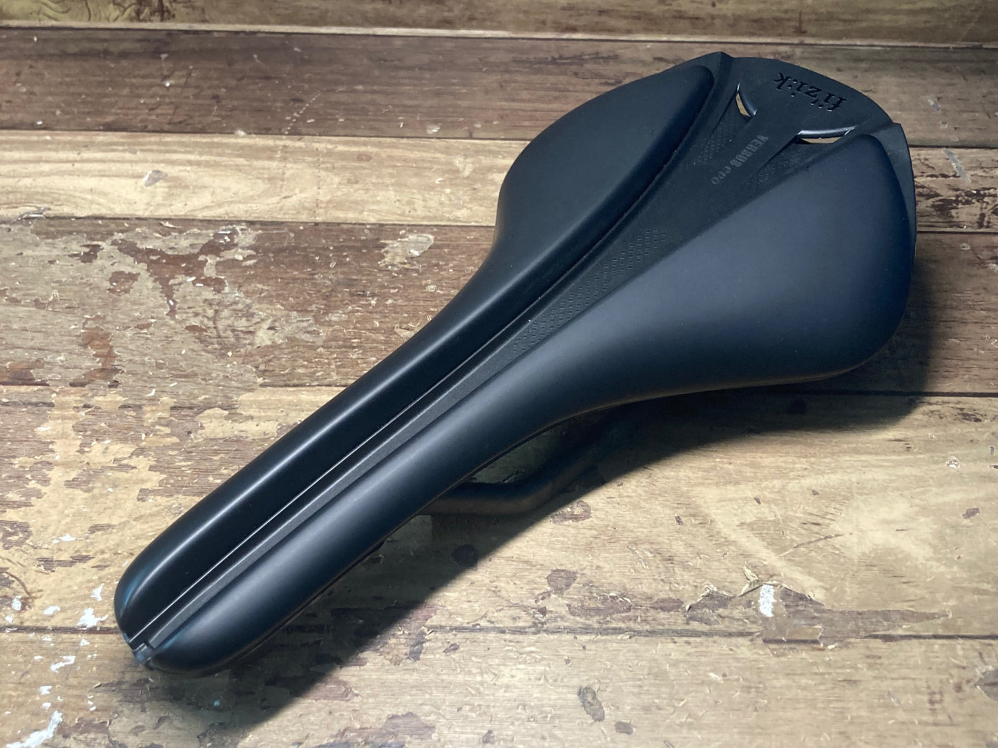 IH757 フィジーク fizik VERSUS EVO ANTARES R1 サドル 黒 カーボンレール