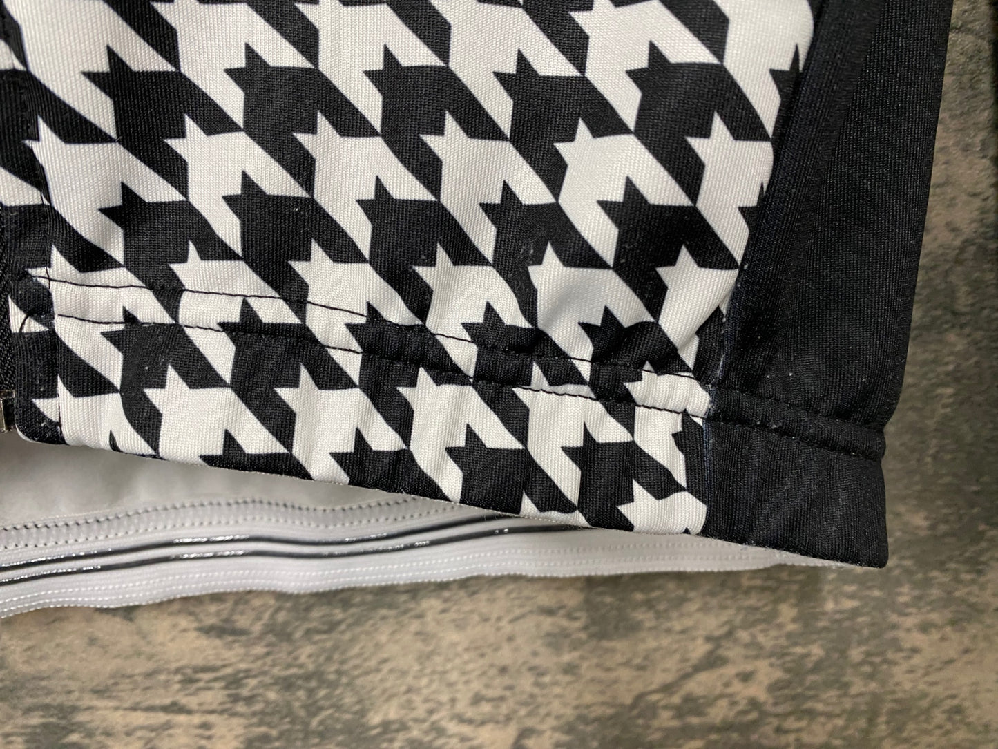 JB582 ラパッション la PASSIONE 長袖 サイクルジャージ 黒 白 XS 裏起毛 千鳥格子