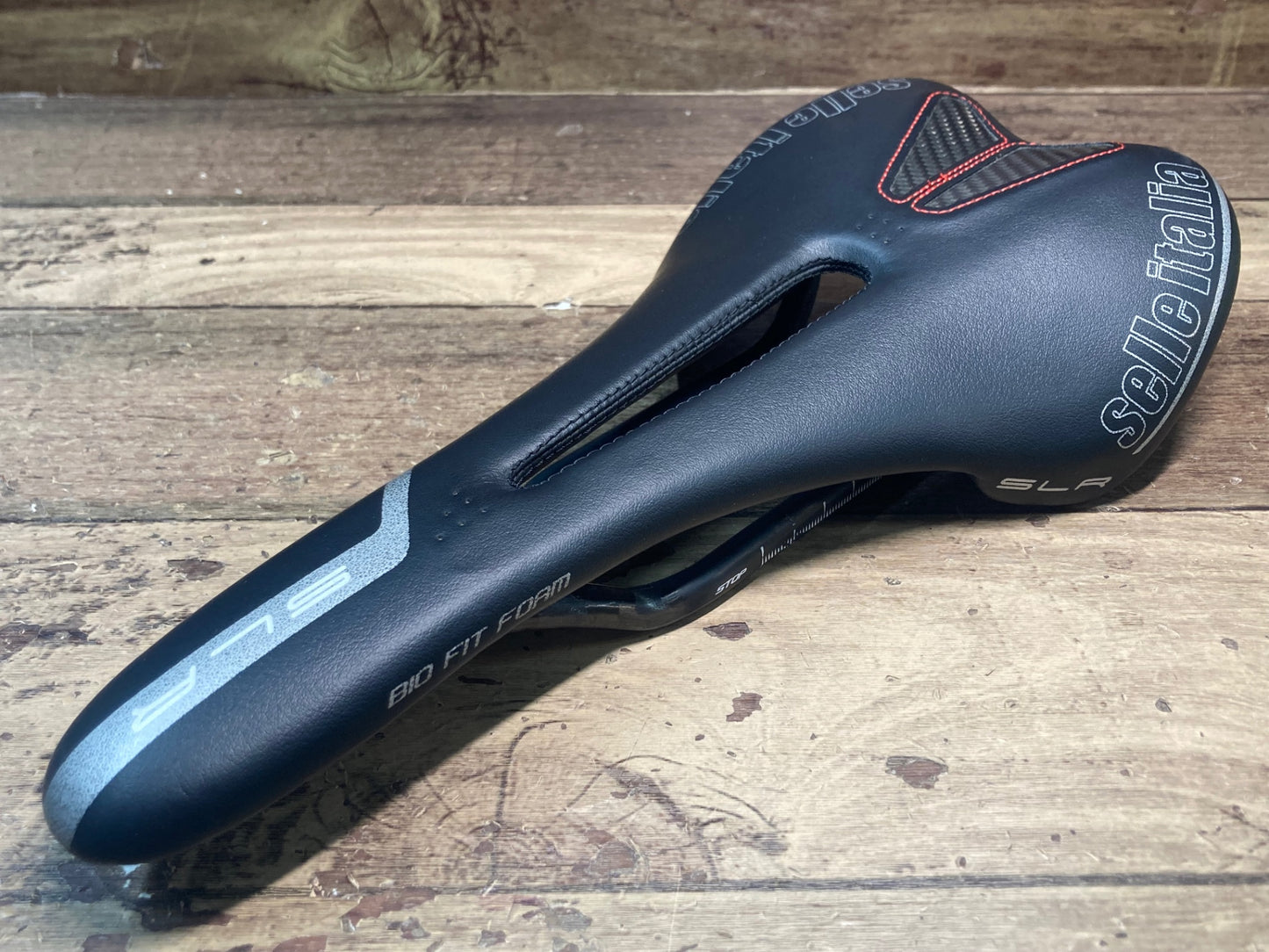 IE941 セライタリア Selle Italia SLR KIT CARBONIO FLOW サドル カーボンレール 黒