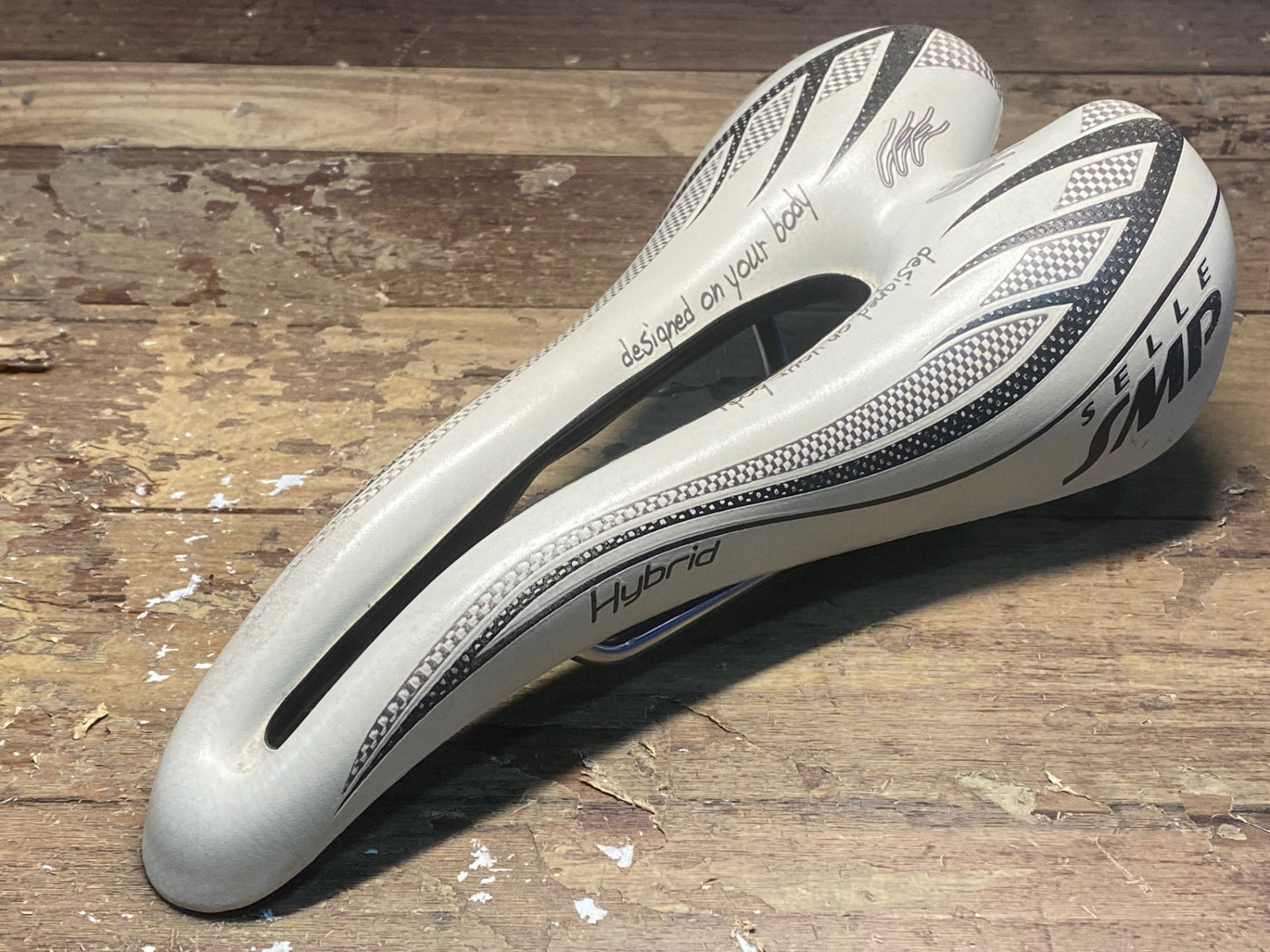 IF574 セラ SELLE SMP HYBRID サドル スチールレール 白 140mm