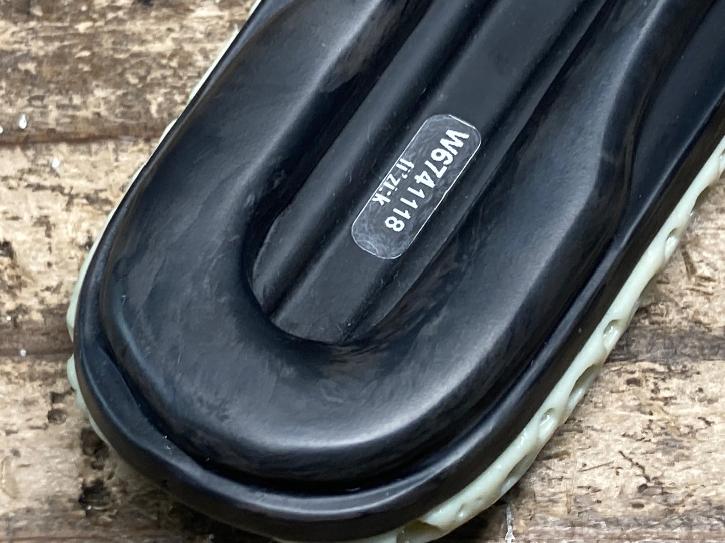 IY859 フィジーク fizik アンタレス ANTARES VERSUS EVO ADAPTIVE 00 サドル REGULAR カーボンレール