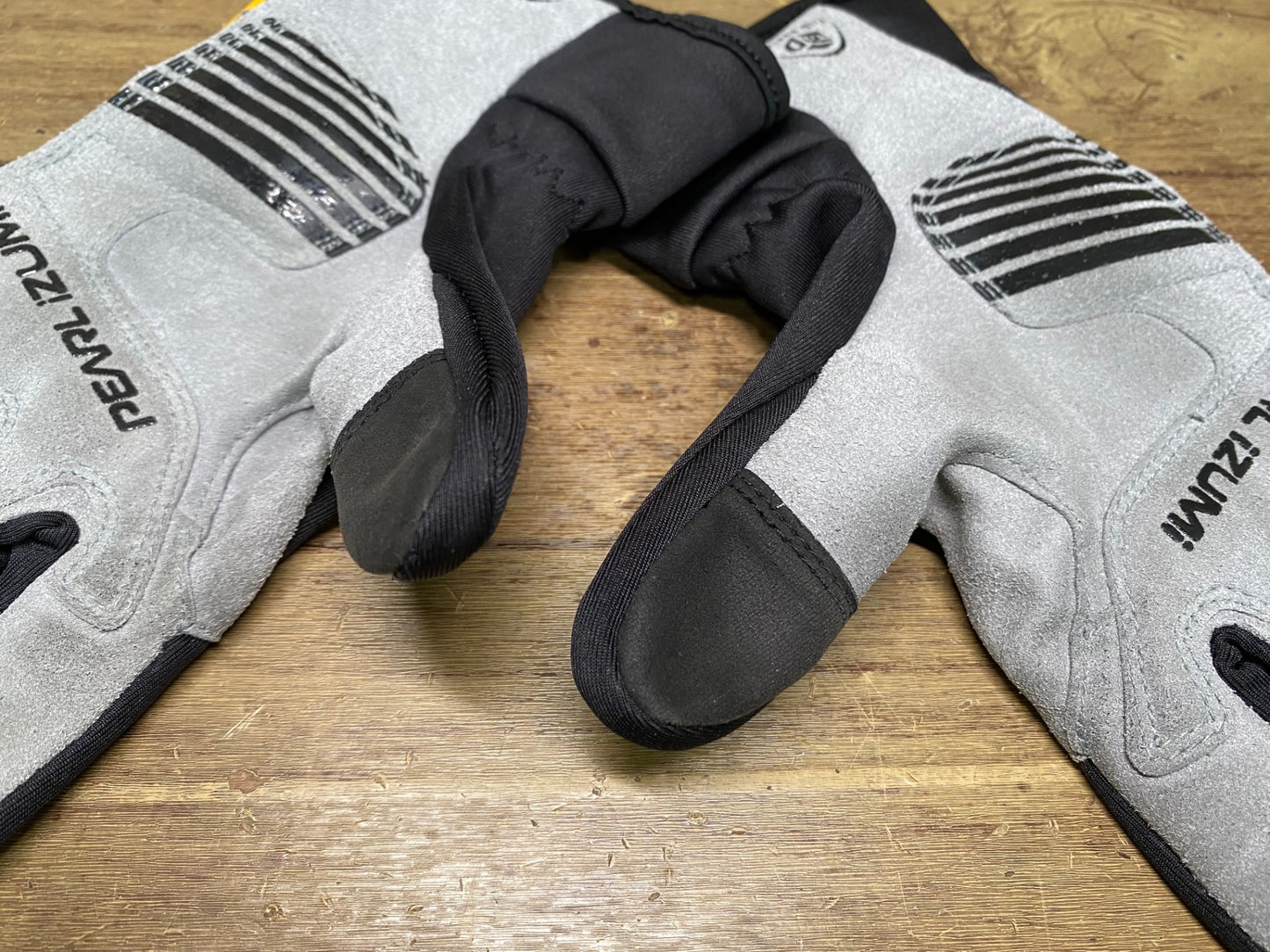 JB355 パールイズミ PEARL iZUMi 長指 グローブ グレー 黒 L