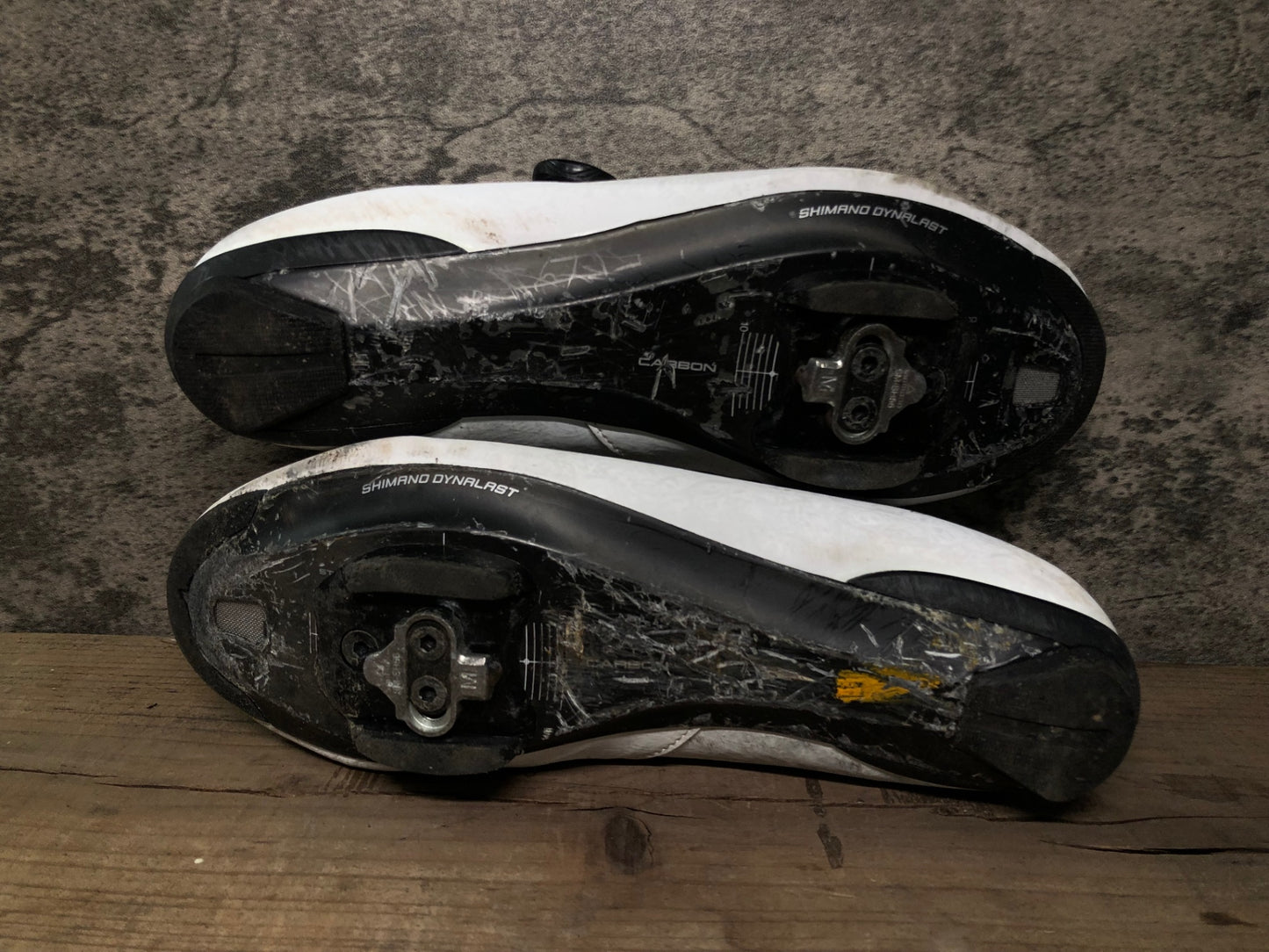 IO118 シマノ SHIMANO RC7 SH-RC701M ビンディングシューズ EU43 白 3穴
