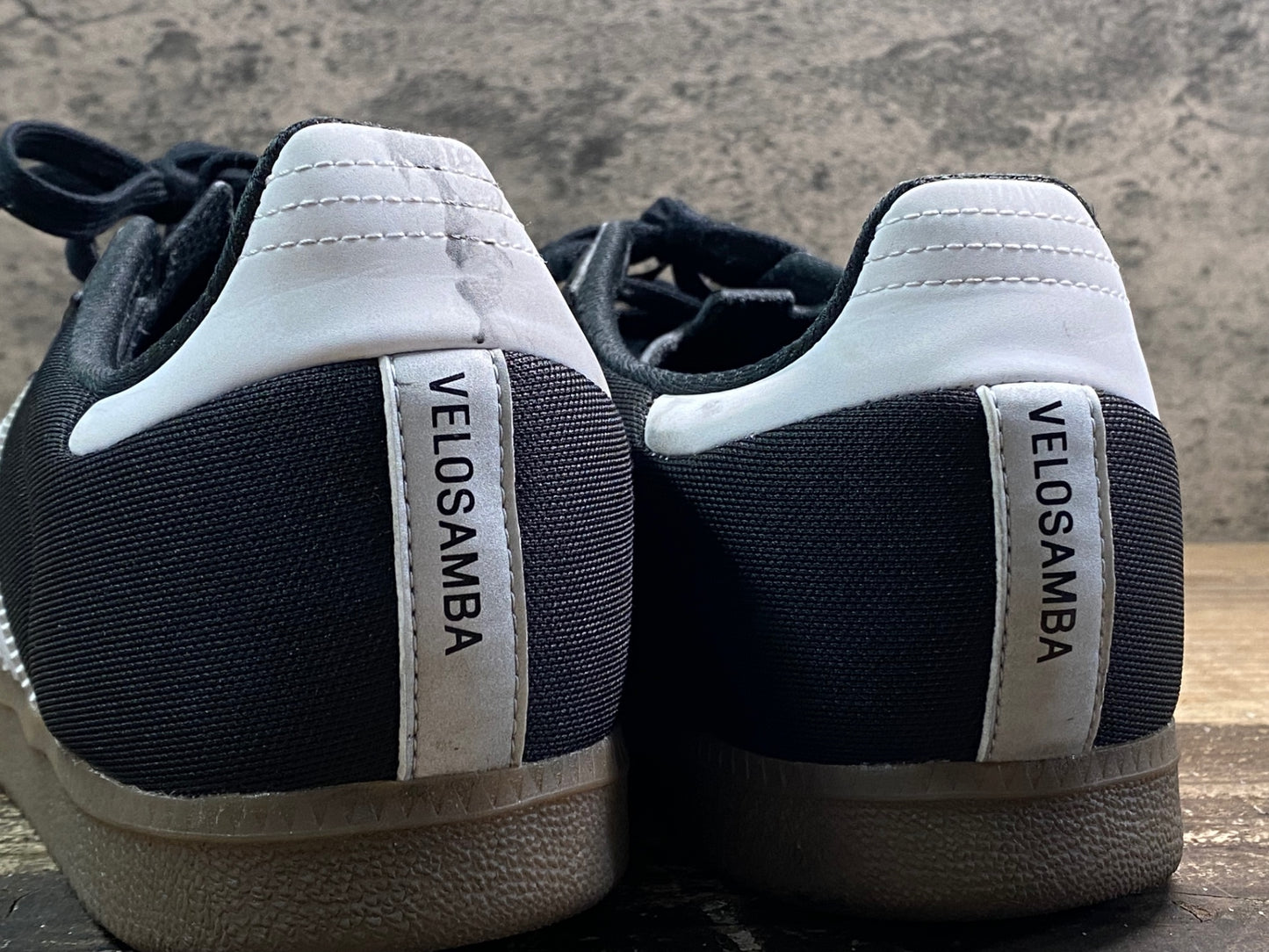 IZ399 アディダス adidas ベロサンバ－ velosamba ビンディングシューズ SPD EU46