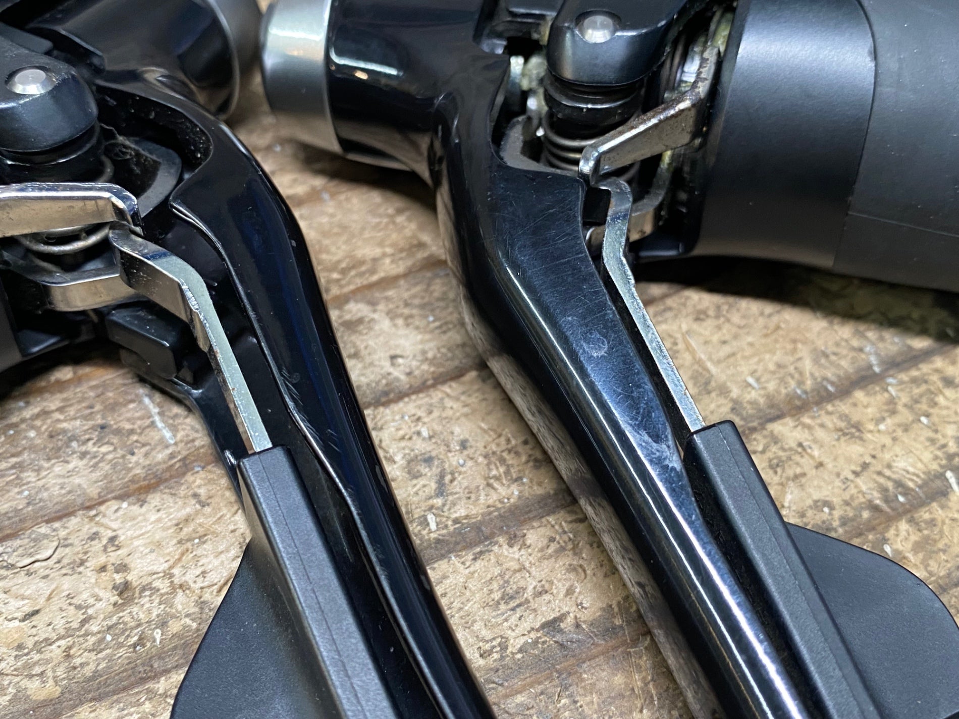 Shimano シマノ ST-5800 105 STIレバー 2x11s Amazon | SHIMANO(シマノ) 105 ST-5800（105 ST-5800) STIレバー