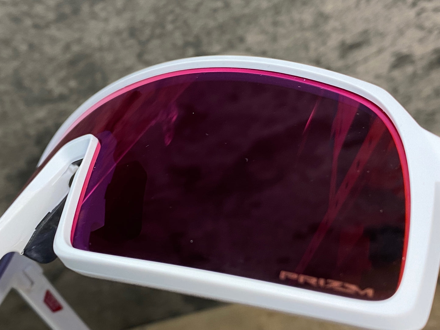 JB959 オークリー OAKLEY スートロ SUTRO サングラス PRIZMレンズ 白 アイウェア ※レンズ傷