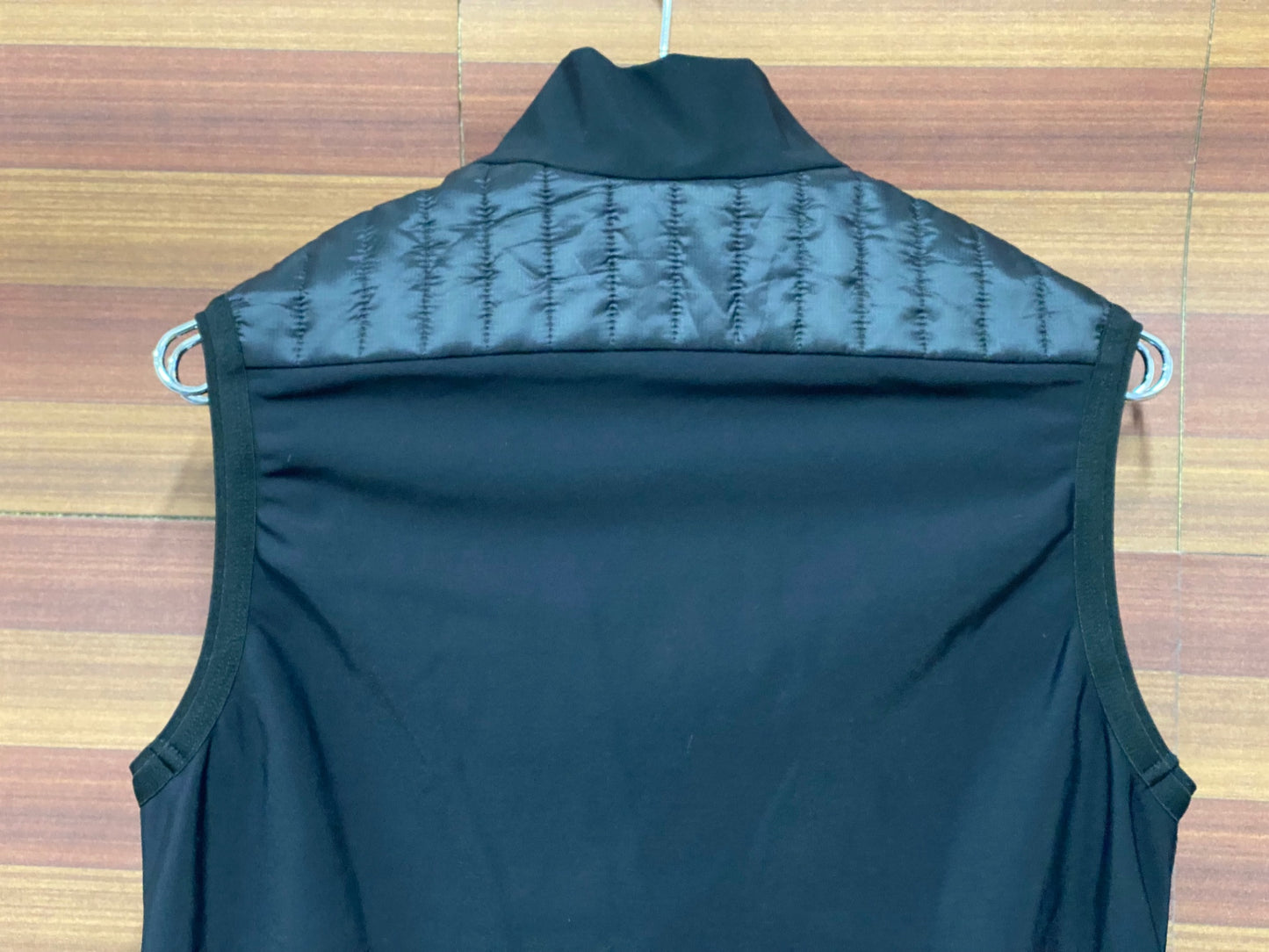 IU075 アソス assos Insulated Gilet BOSS x ASSOS サイクルベスト ジレ 黒 S 裏起毛