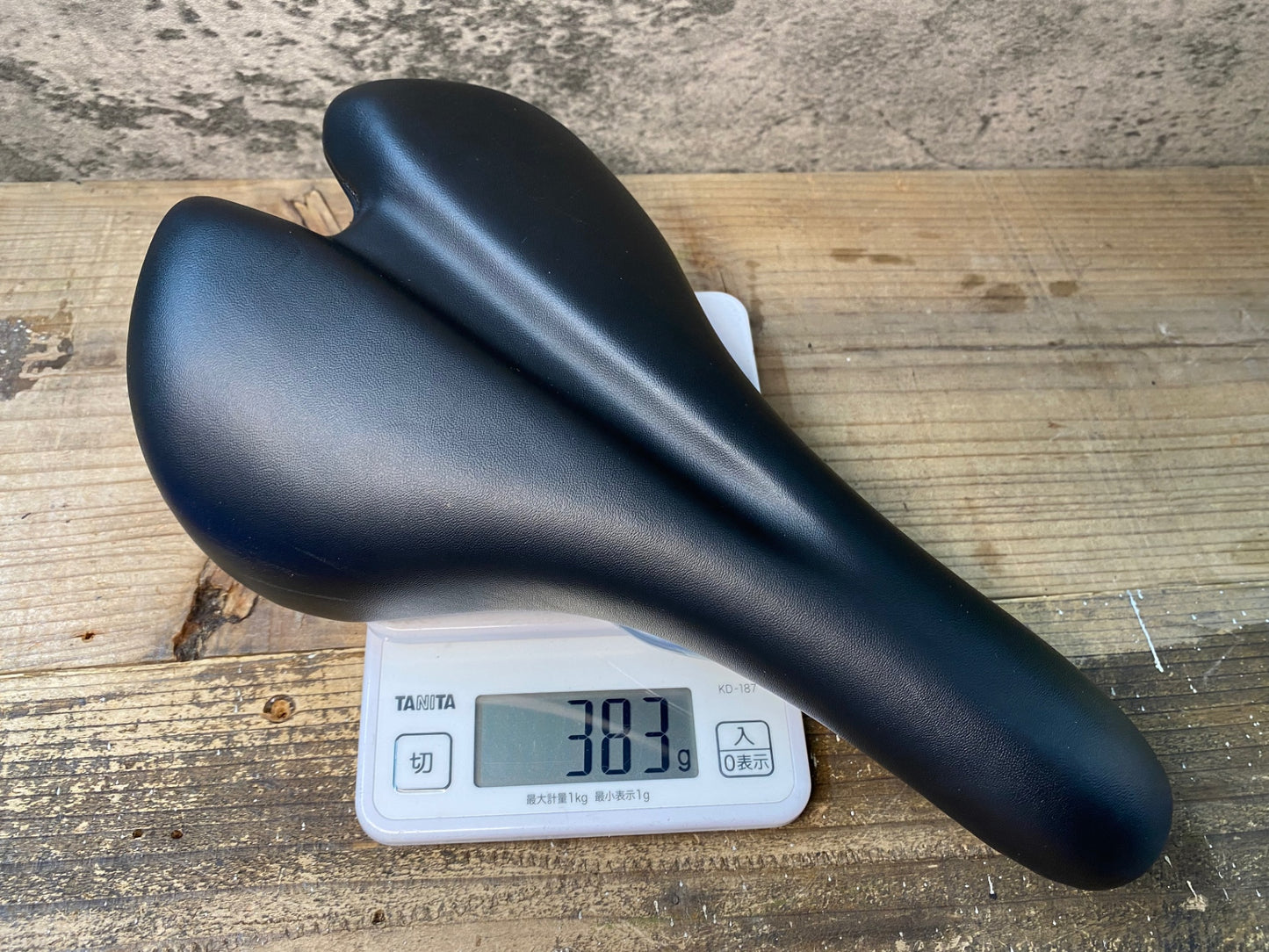 IW001 ジャイアント GIANT CONNECT COMFORT SADDLE サドル 黒 クロモリ