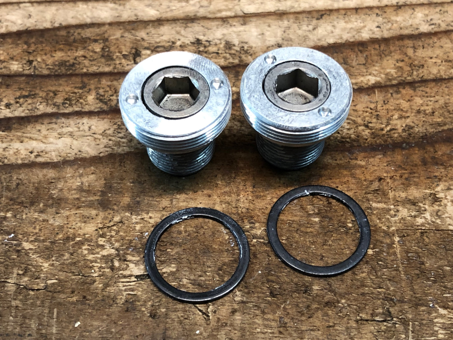 IS165 シマノ SHIMANO ネクサーヴ NEXAVE FC-C900 クランクセット 46/34T 170mm Di2