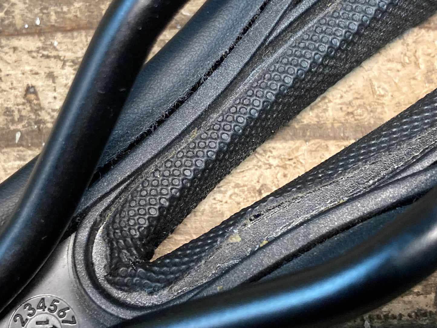 IY668 セライタリア selle italia H1 サドル FEC ALLOYレール 実測135mm