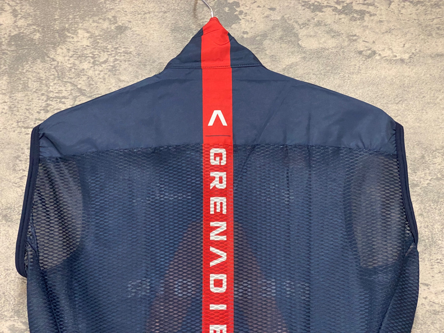 IY452 カステリ CASTELLI PRO LIGHT WIND WEST MEN'S ジレ サイクルベスト 濃紺 L INEOS GRENADIERS