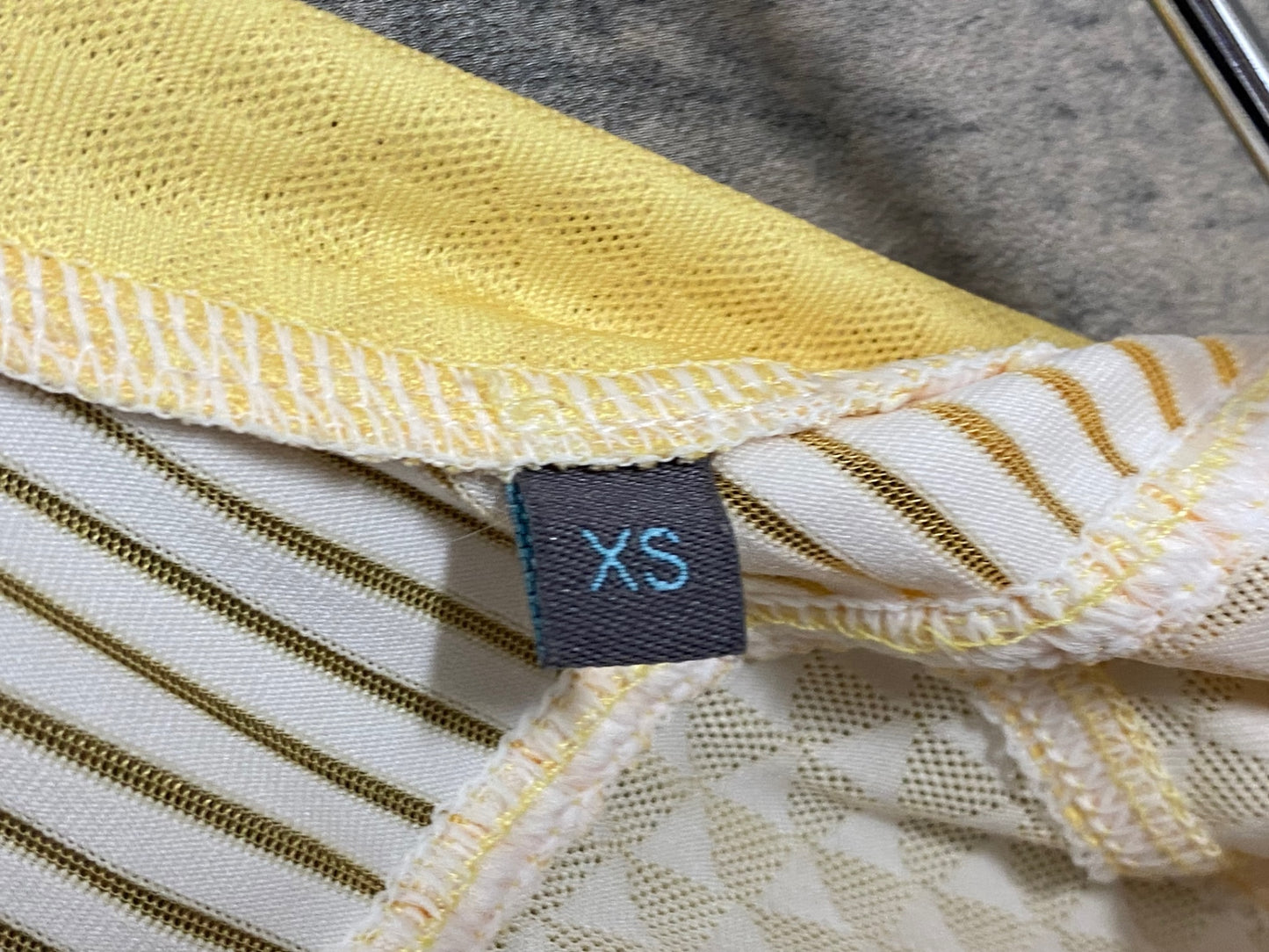 JE022 カフェドシクリステ CAFE DU CYCLISTE Micheline 半袖 サイクルジャージ 黄 XS レディース