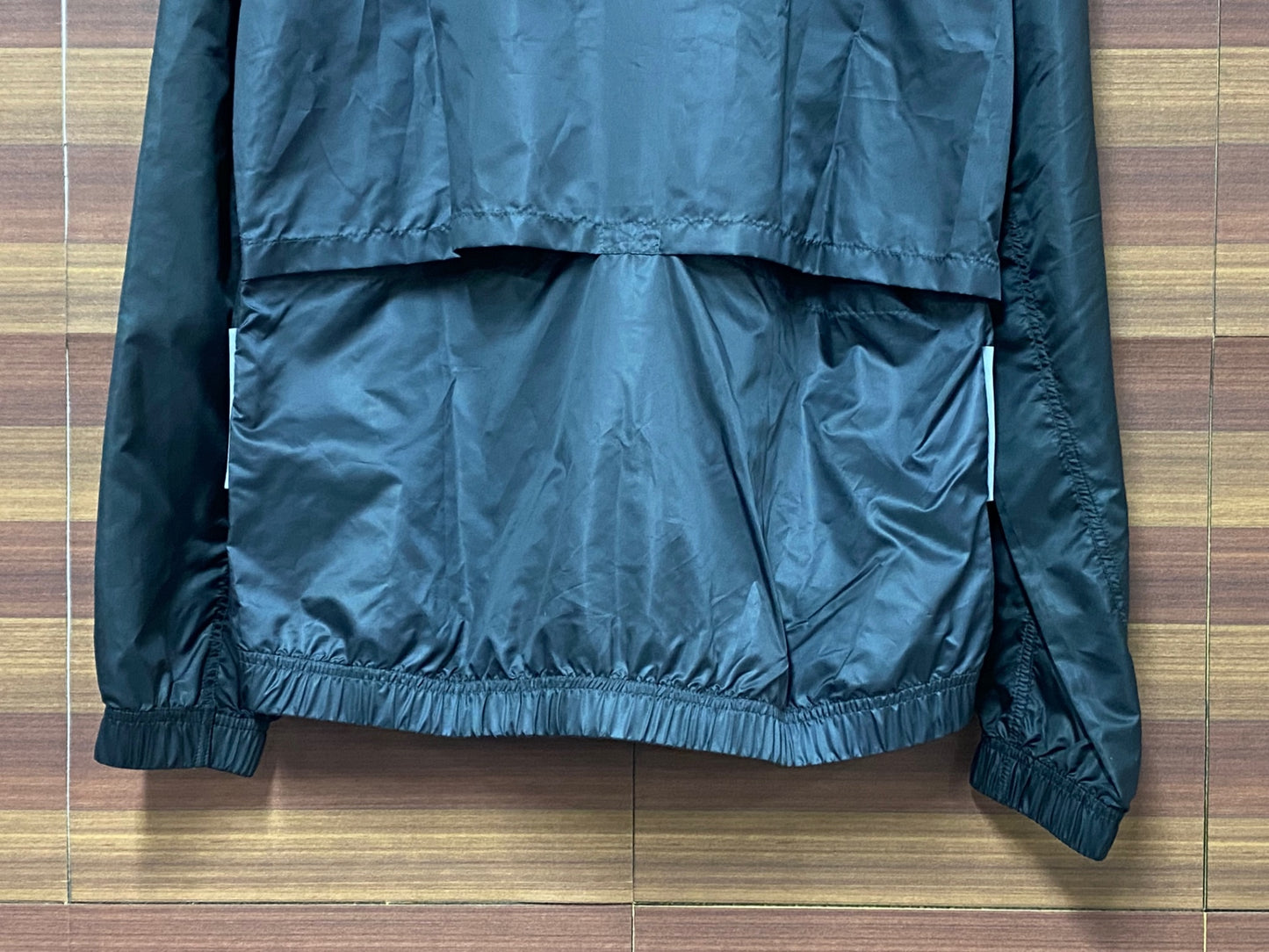 IQ235 レリック reric 長袖 ウィンドブレーカー ダーククレー S