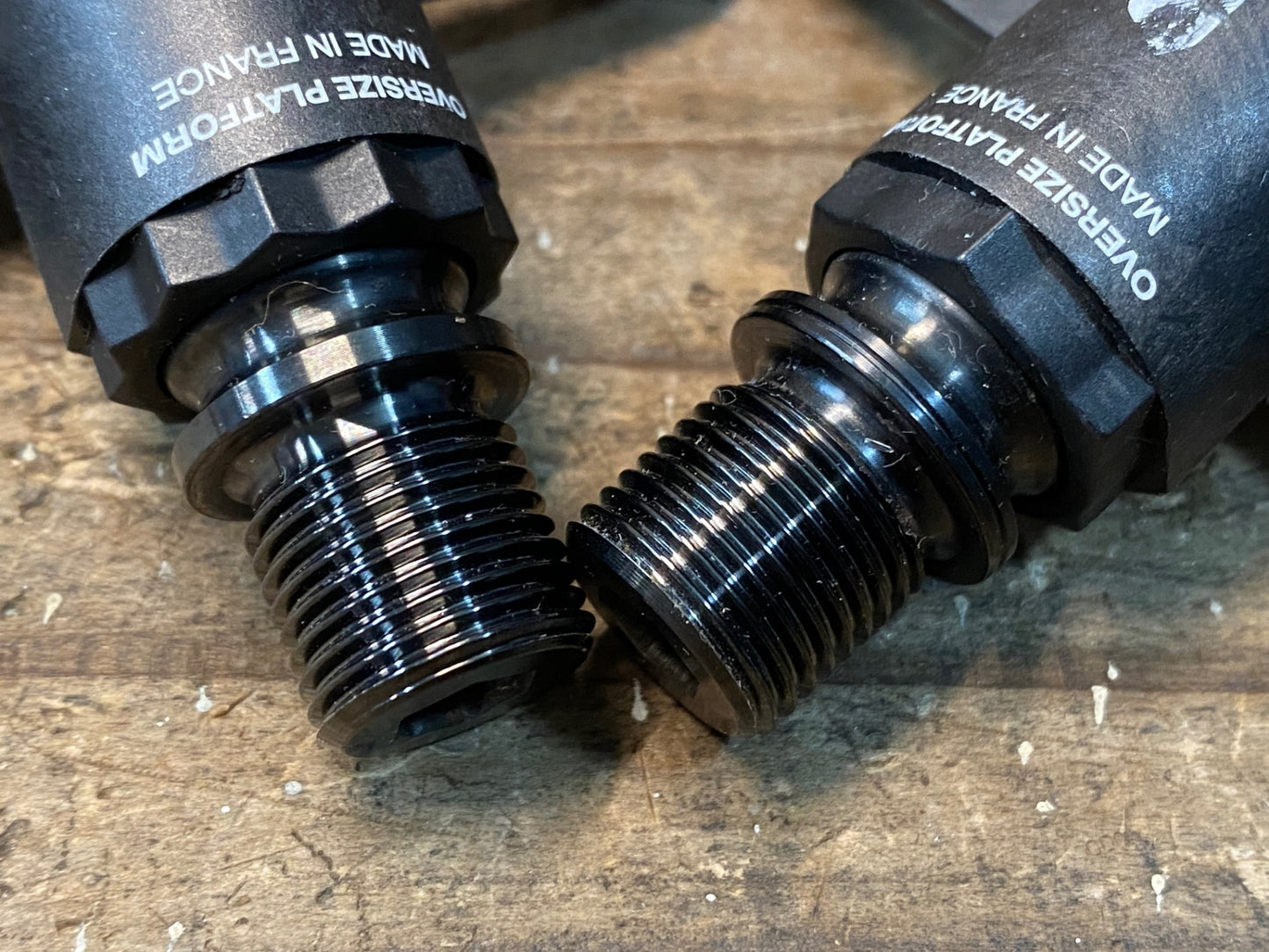 IQ554 ルック LOOK KEO BLADE CARBON ビンディングペダル チタンシャフト 軸回転スムース