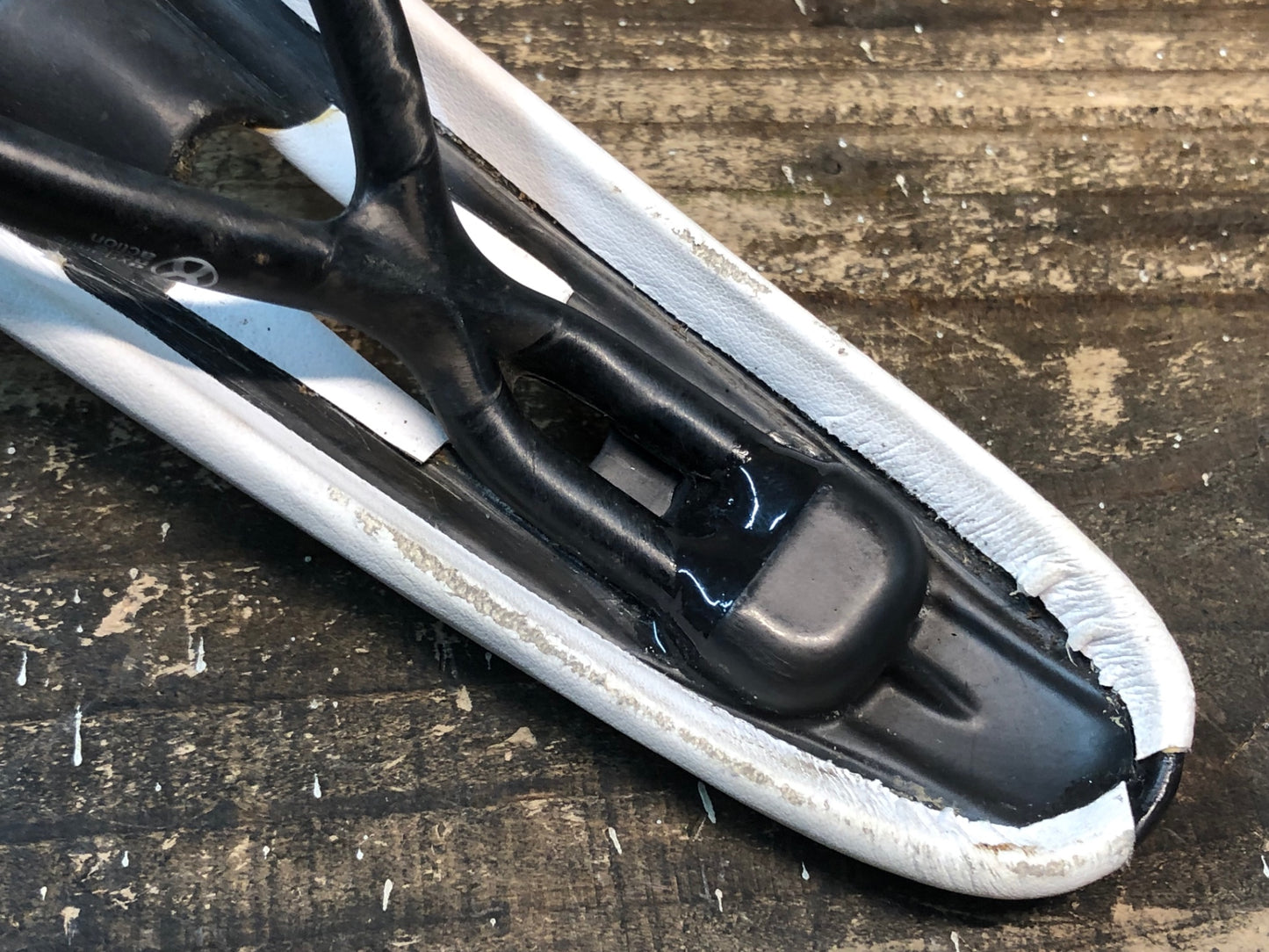 IX426 セラ サンマルコ Selle San Marco アスピデ ASPIDE SUPERLEGGERA サドル カーボンレール 白