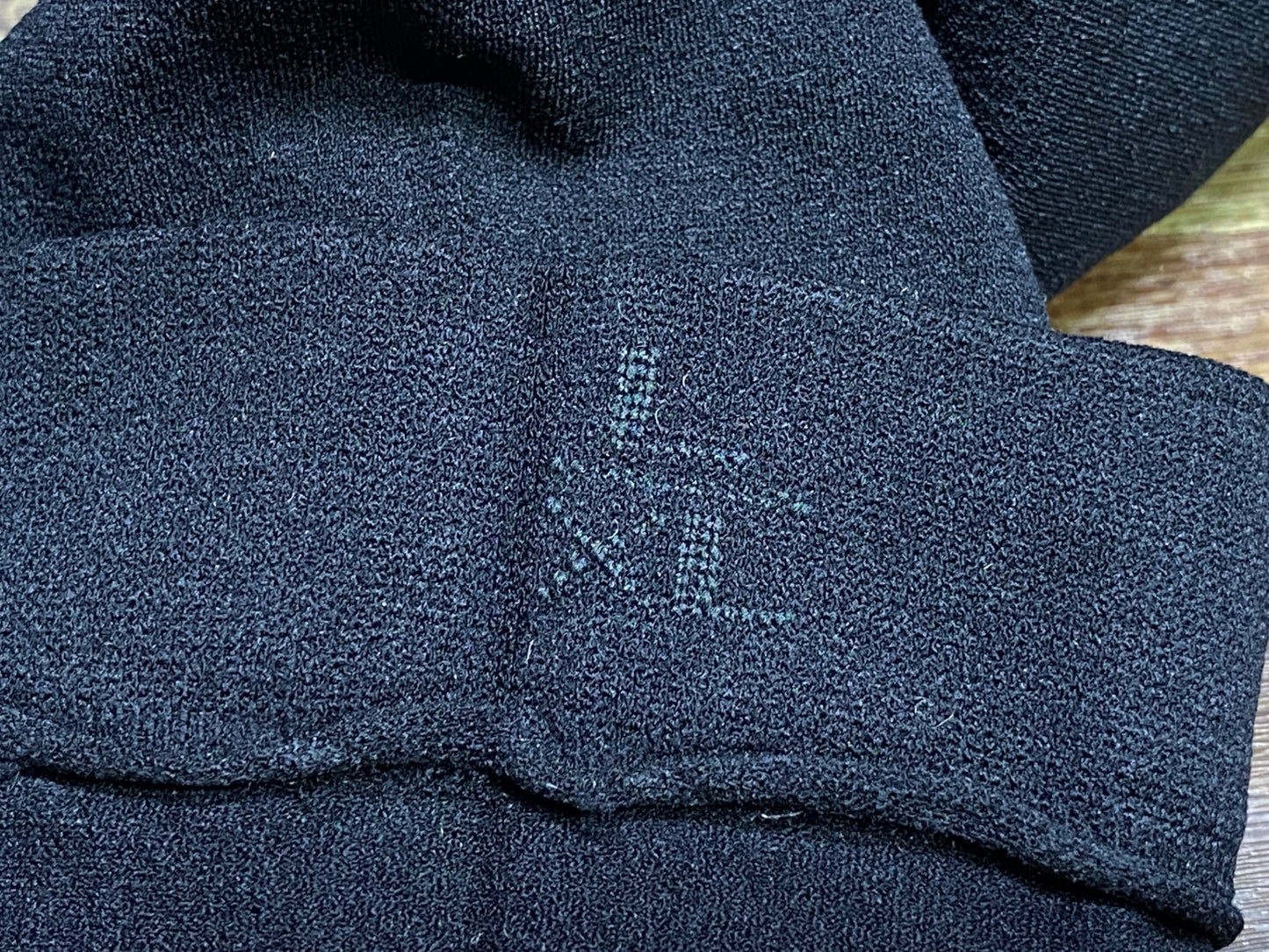 IV879 ジャイアント GIANT SEAMLESS ARM COOLER アームカバー 黒 L/XL