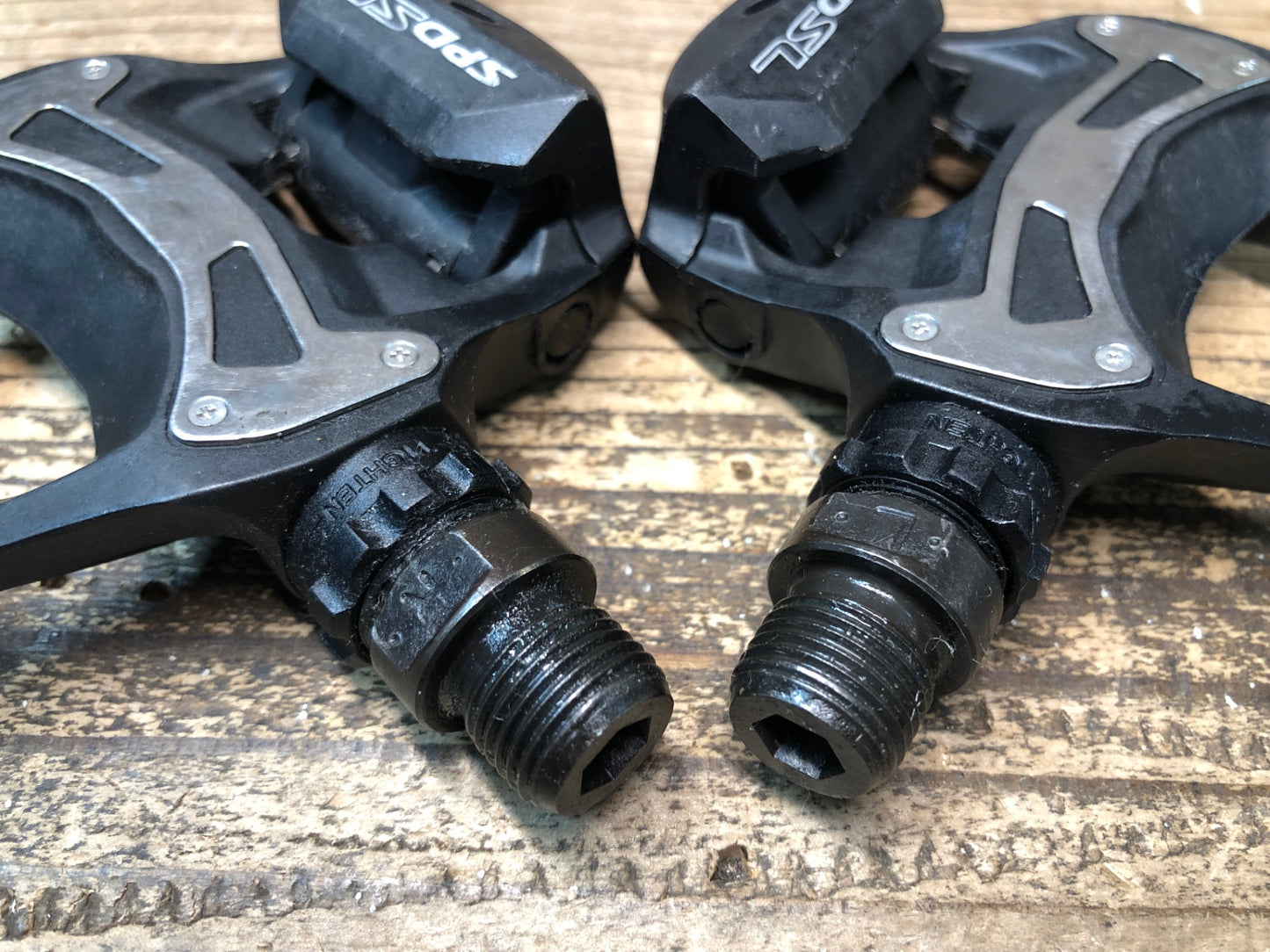 JB615 シマノ SHIMANO PD-R550 ビンディングペダル SPD-SL