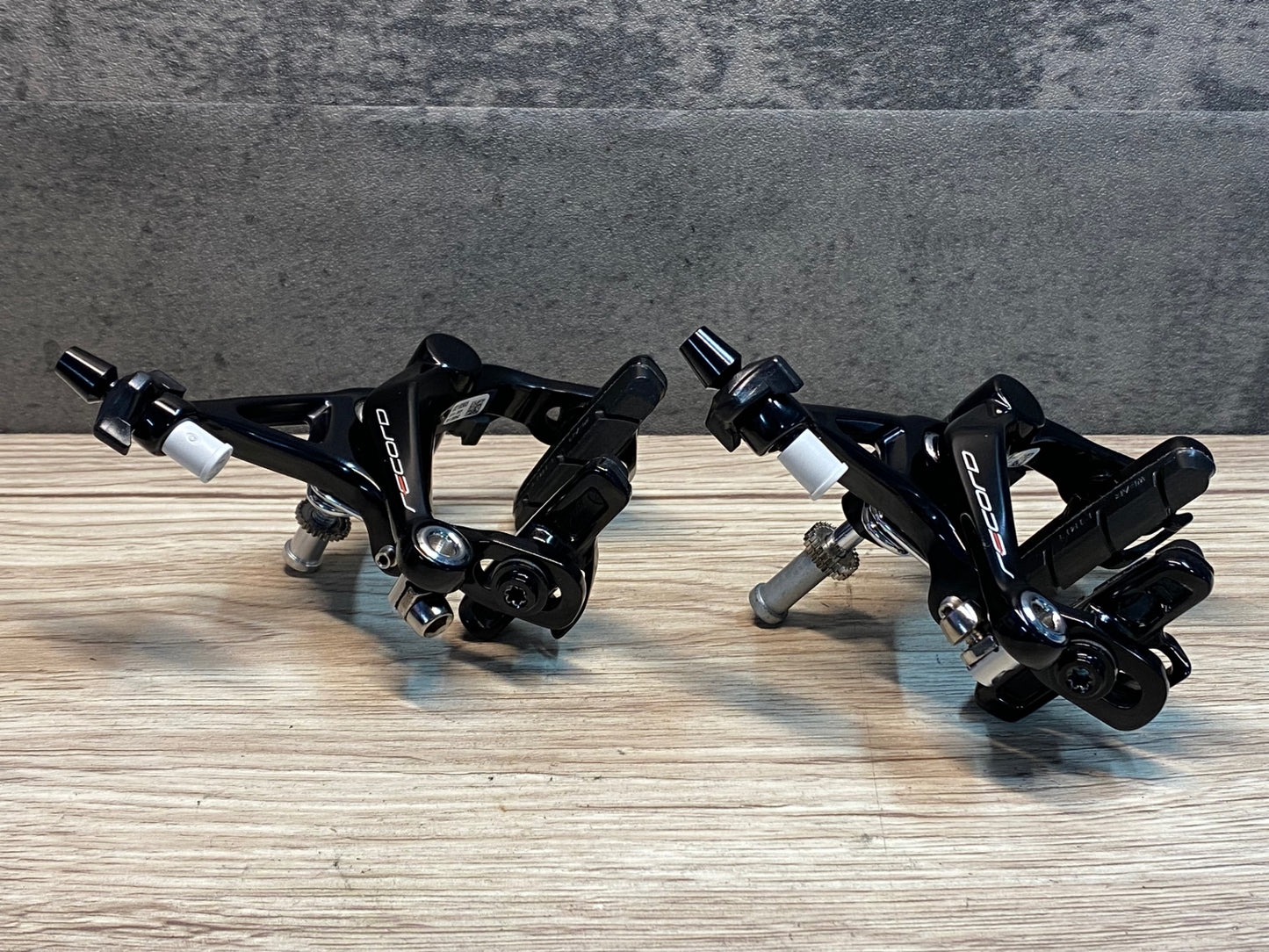 IU546 カンパニョ―ロ CAMPAGNOLO レコード RECORD BR19-REDP キャリパーブレーキ 前後セット