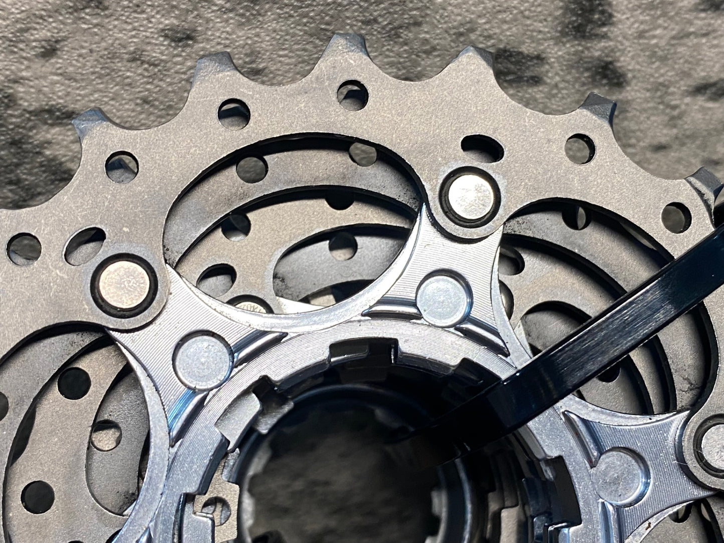 HU464 シマノ SHIMANO デュラエース DURA-ACE CS-7900 スプロケット 11-23T 10S