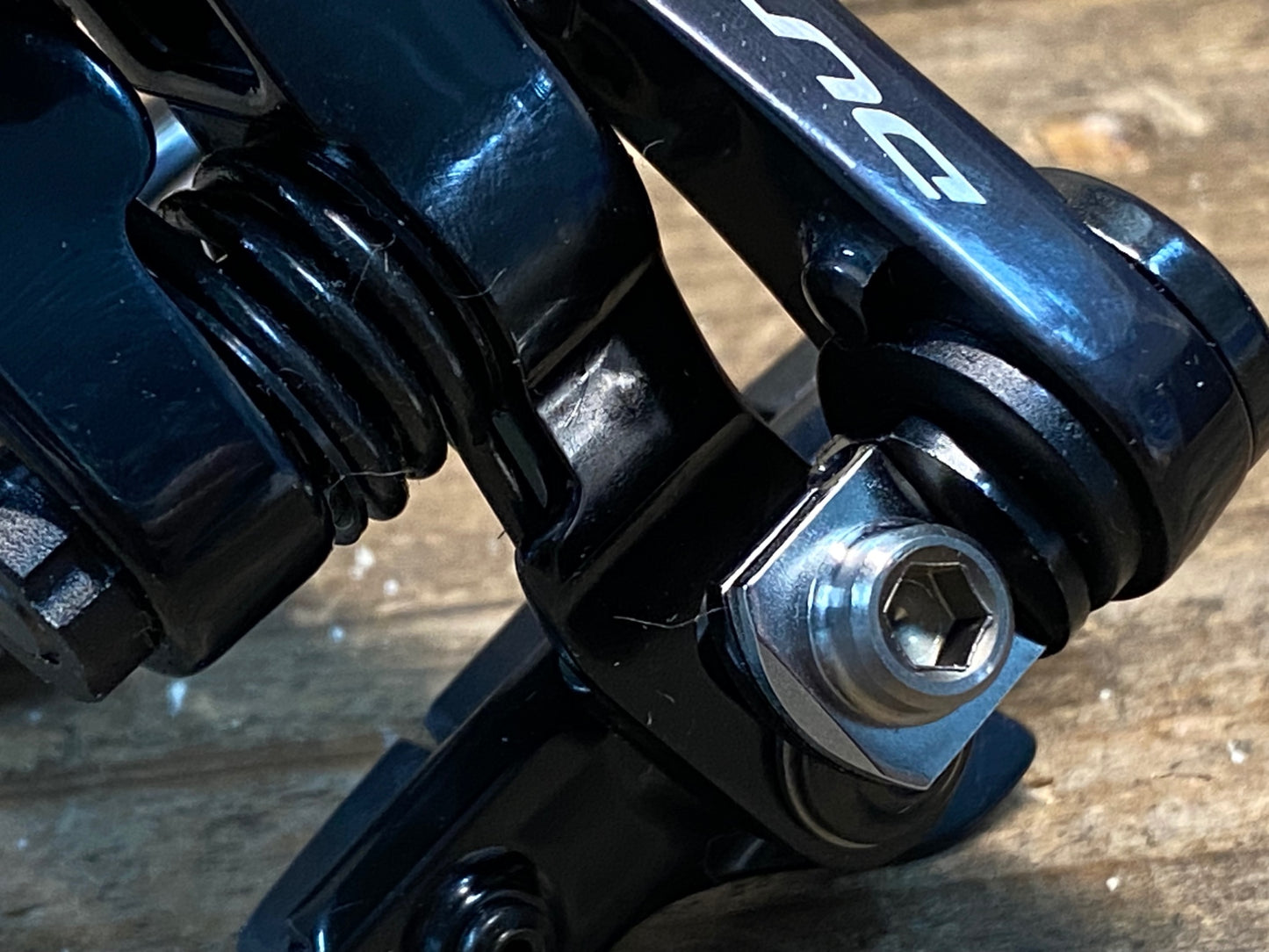 IR242 シマノ SHIMANO デュラエース DURA-ACE BR-R9100 キャリパーブレーキ フロント