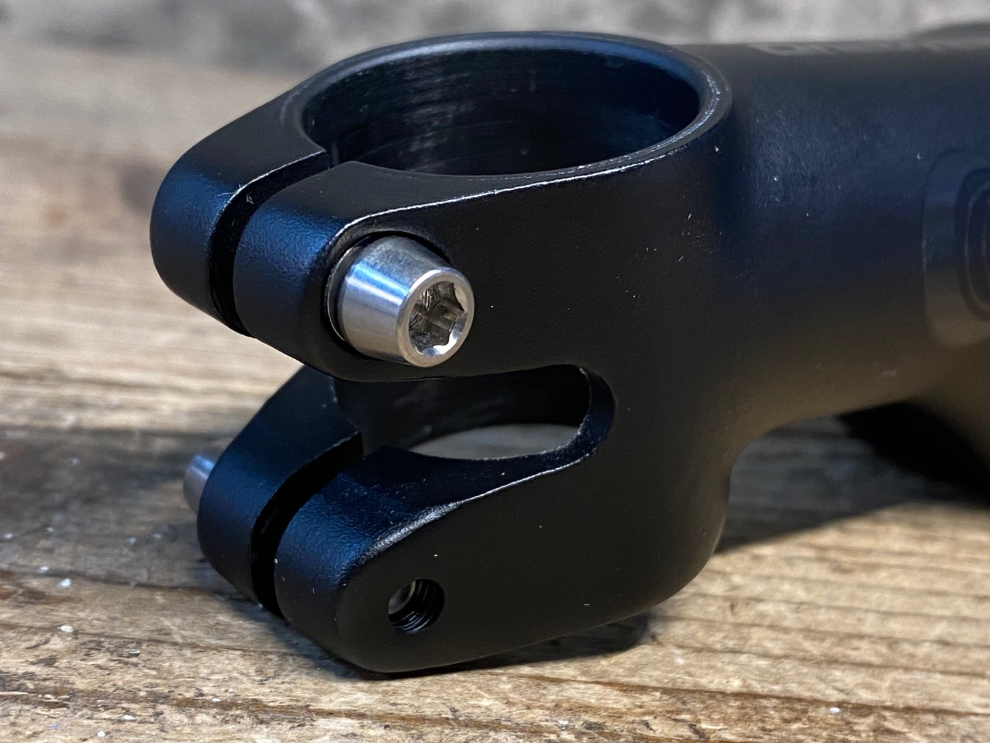 IK035 OneByEsu ワンバイエス スージー ステム アルミ 80mm Φ31.8 OS 77°