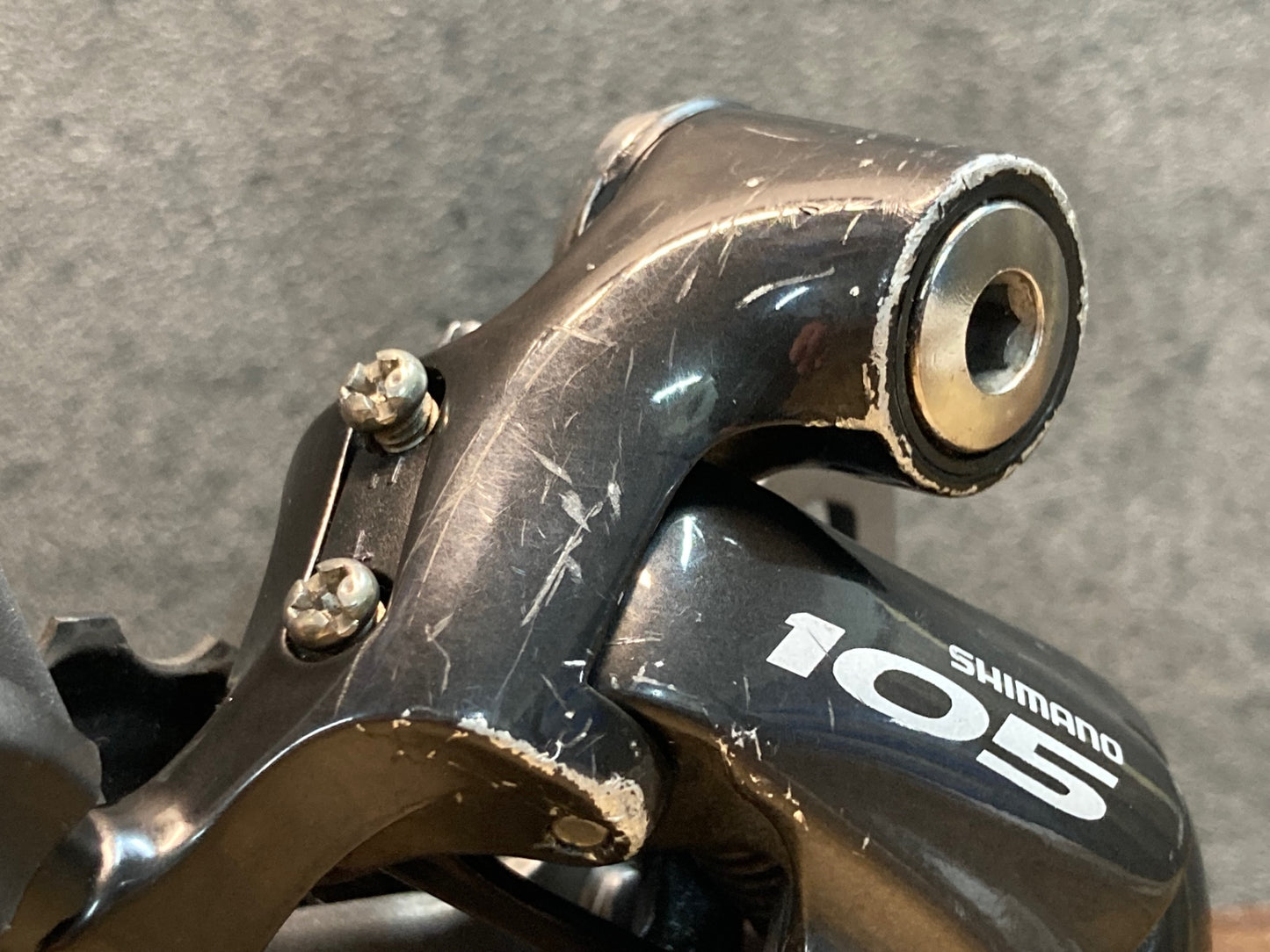 IB132 シマノ SHIMANO 105 RD-5600 リアディレイラー 10S ※傷あり